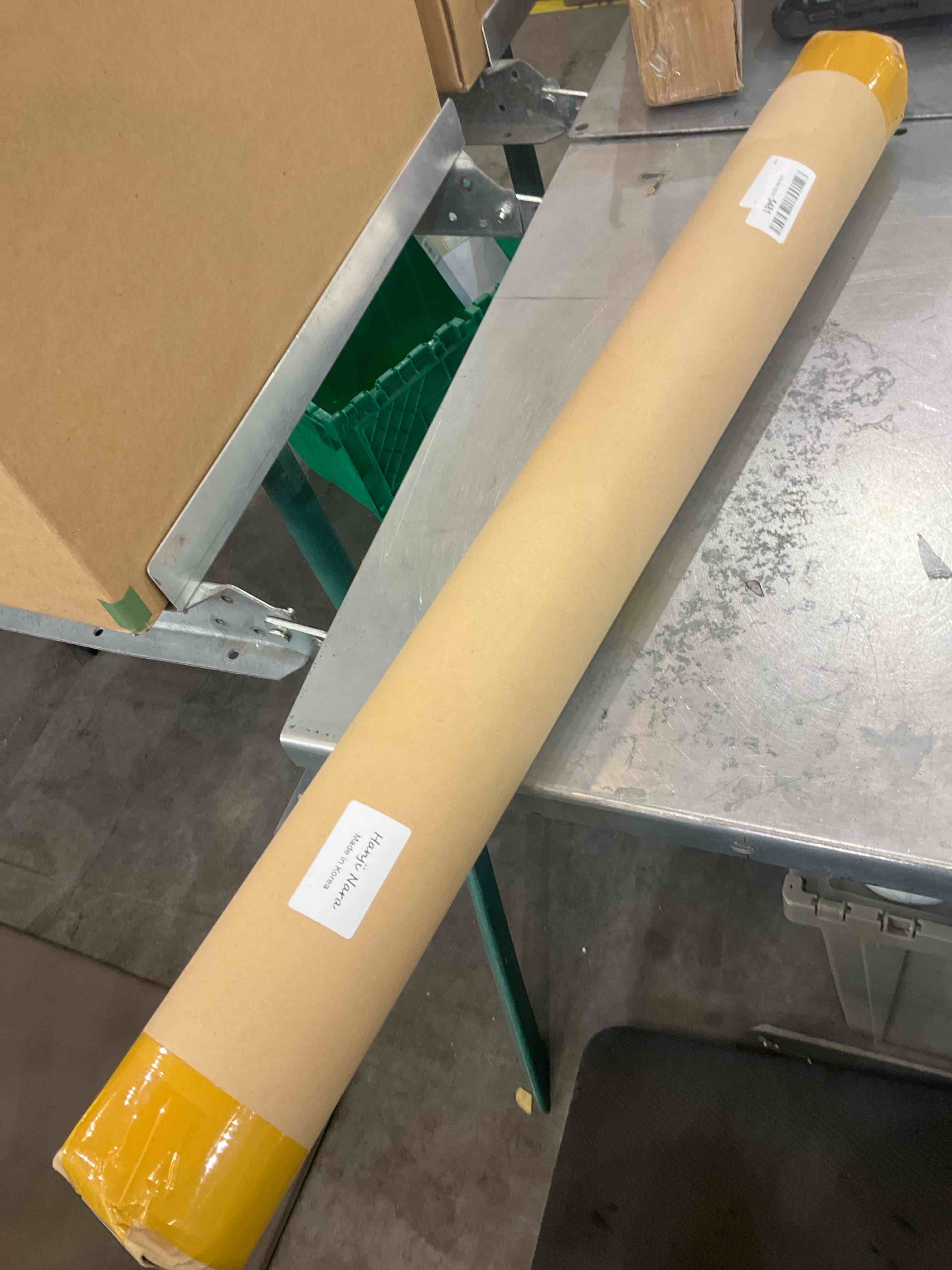 https://s3.amazonaws.com/lotting-images-prod/bidfta/EXS00846397_1704997825769.jpeg