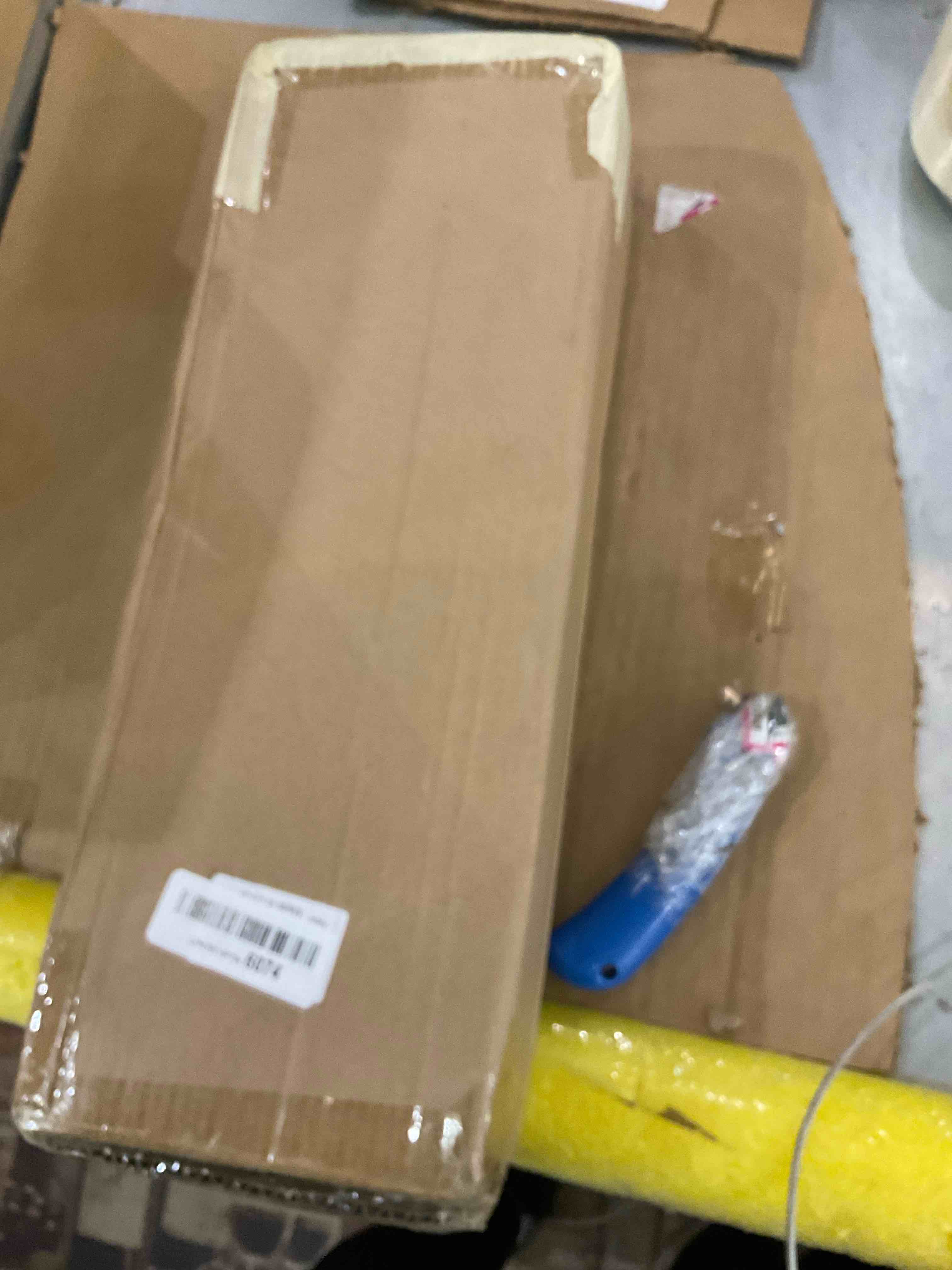 https://s3.amazonaws.com/lotting-images-prod/bidfta/EXS00846534_1704738560444.jpeg