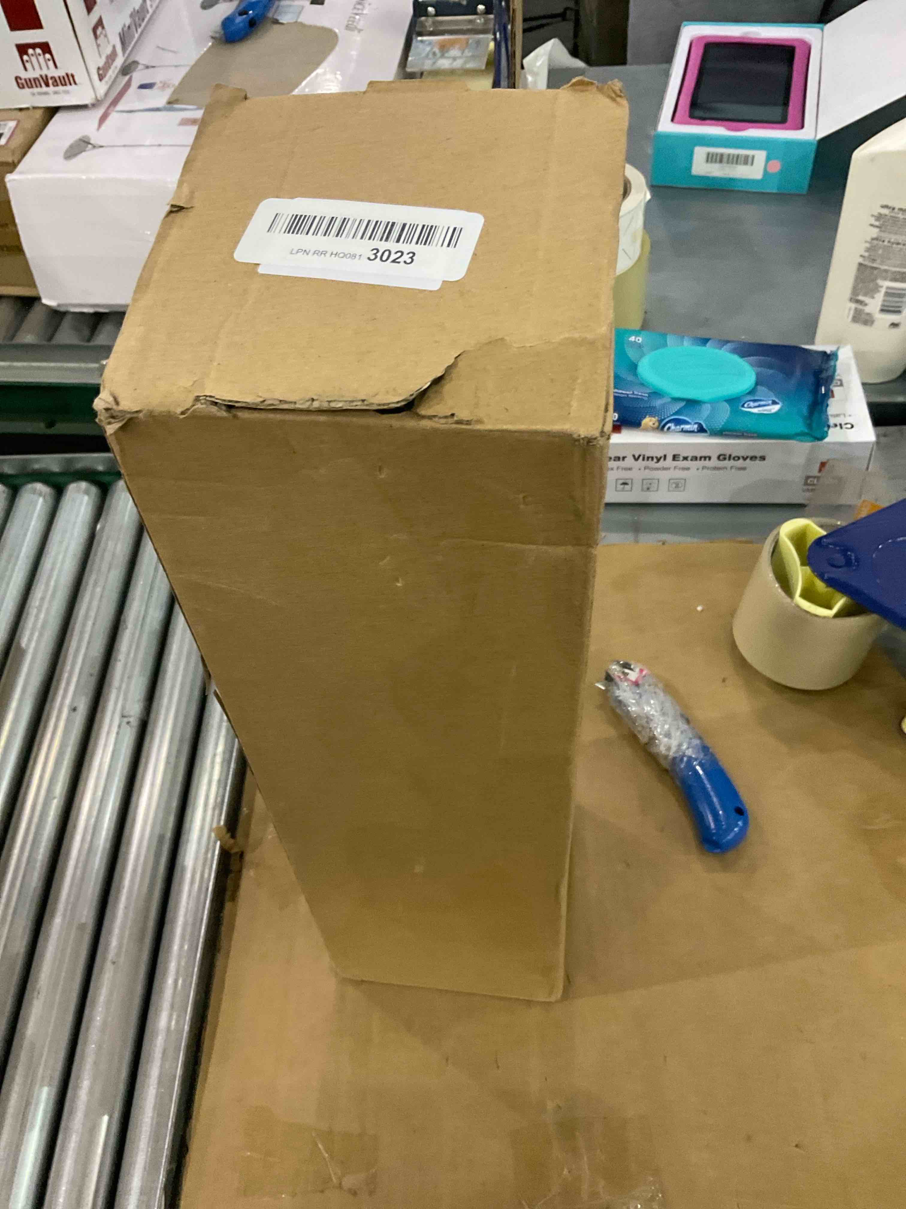 https://s3.amazonaws.com/lotting-images-prod/bidfta/EXS00846654_1704810839744.jpeg