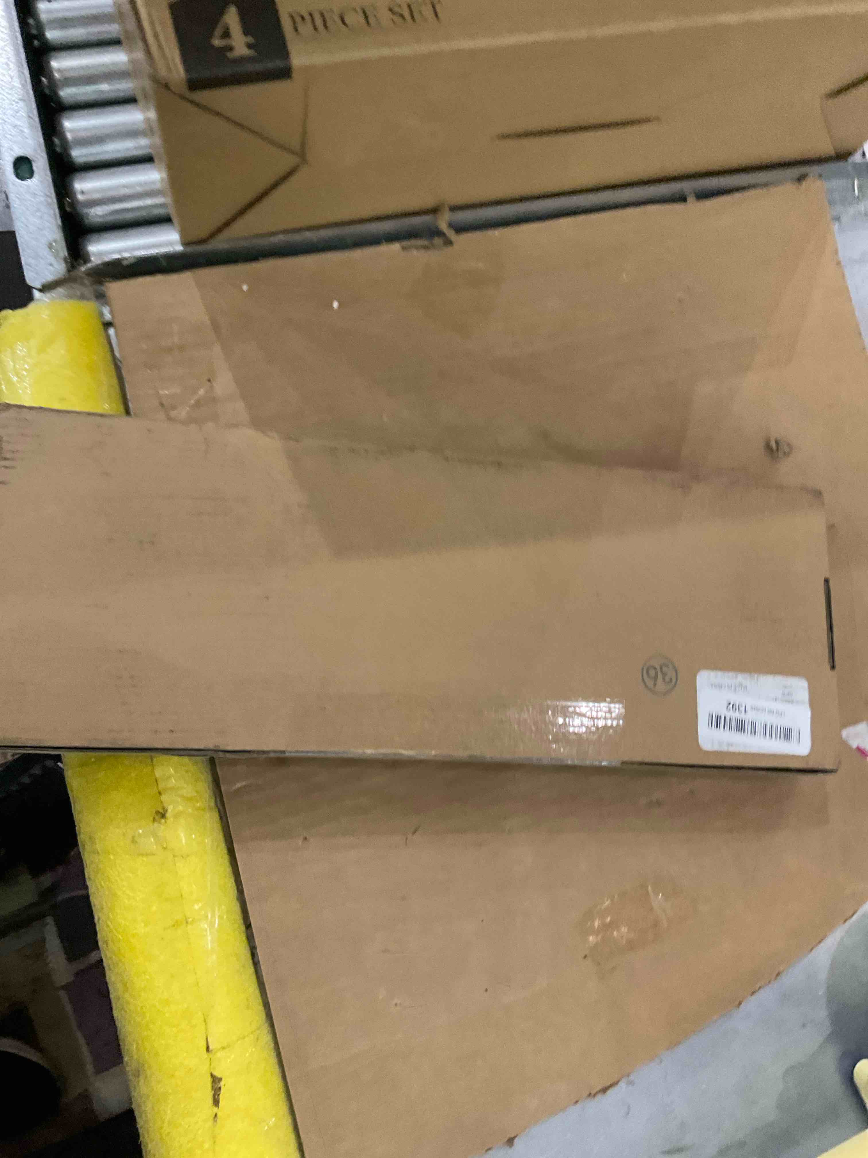 https://s3.amazonaws.com/lotting-images-prod/bidfta/EXS00846731_1704831644539.jpeg