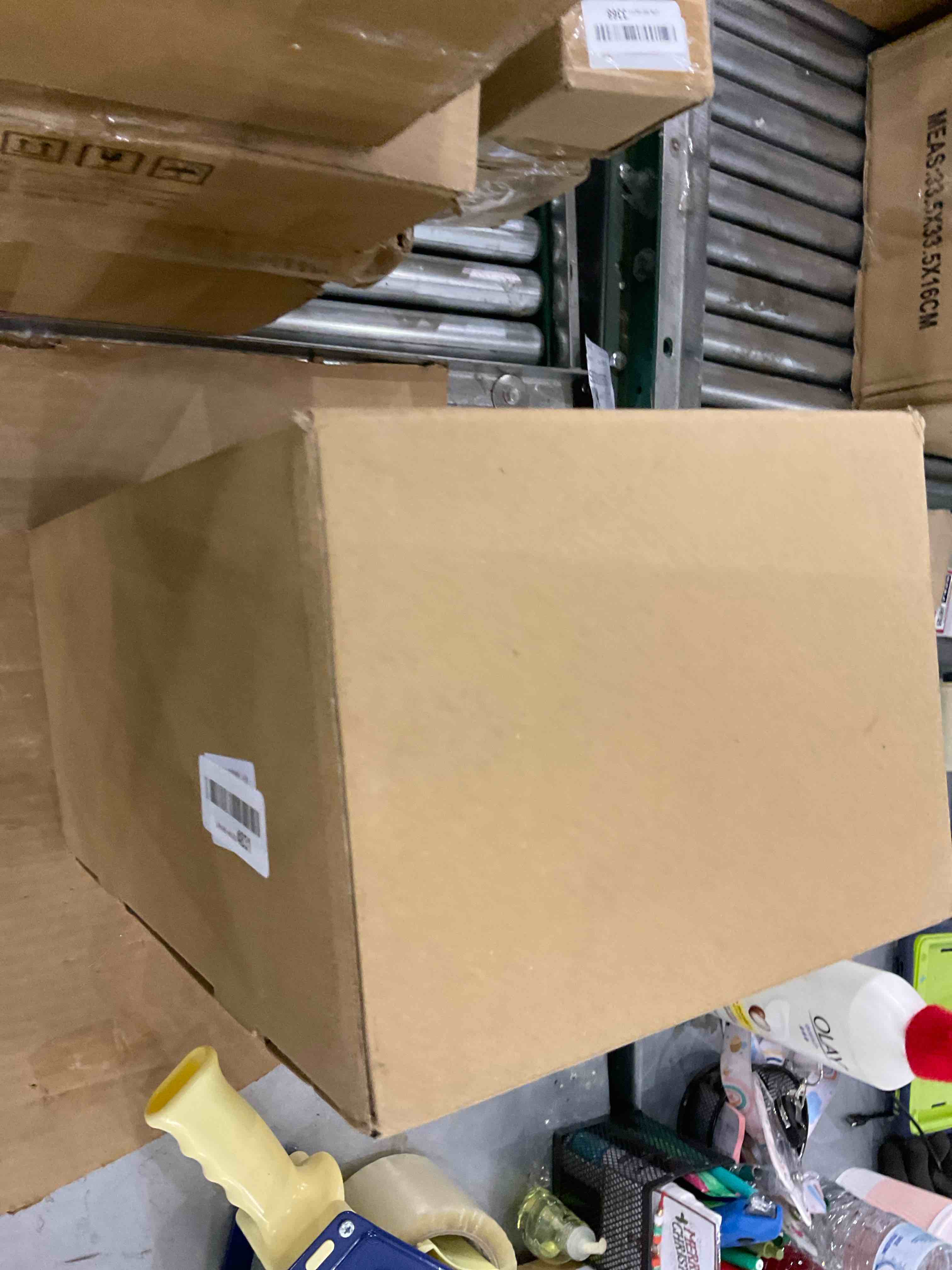 https://s3.amazonaws.com/lotting-images-prod/bidfta/EXS00846831_1704904824617.jpeg