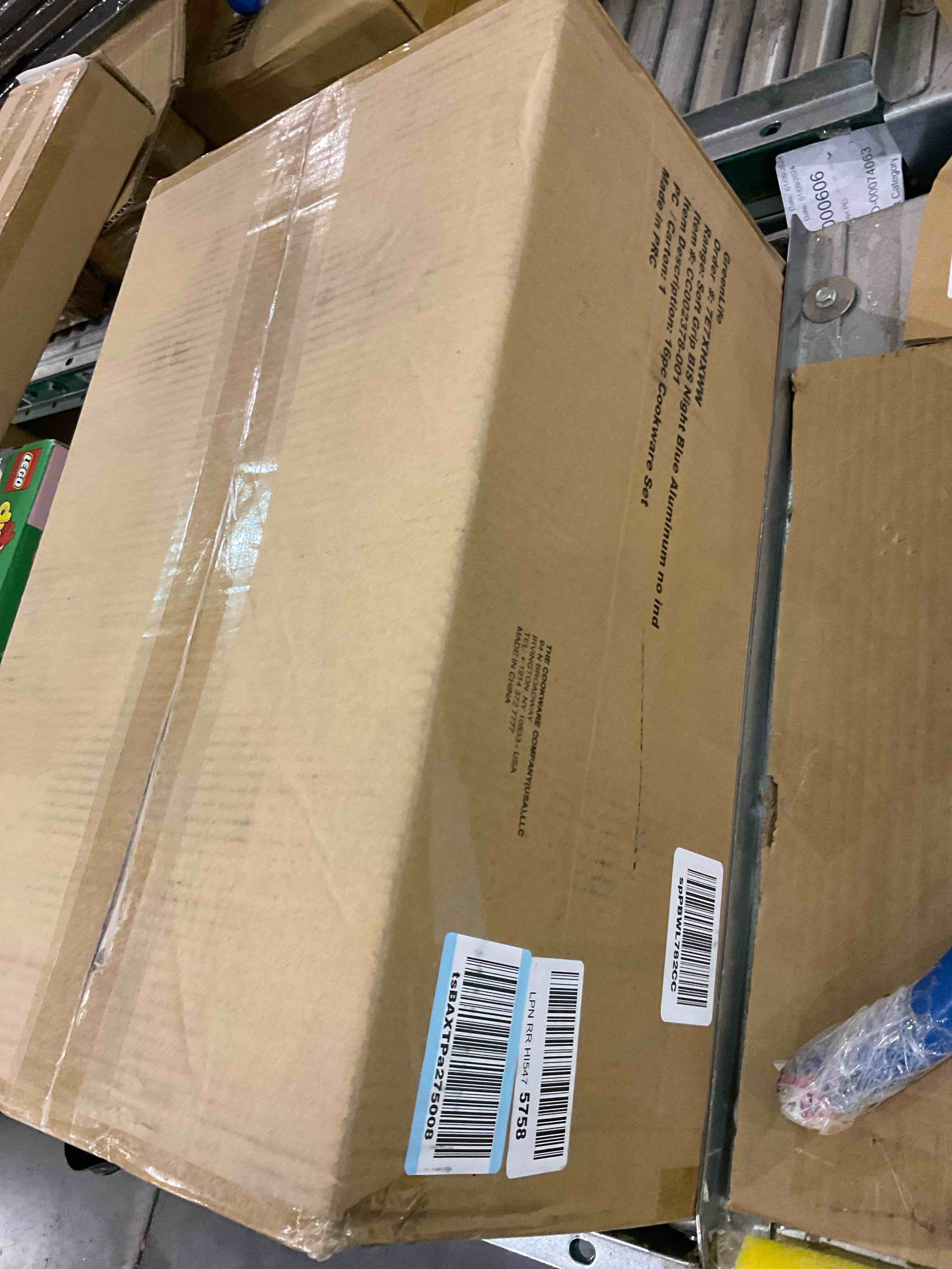 https://s3.amazonaws.com/lotting-images-prod/bidfta/EXS00846918_1704977239828.jpeg