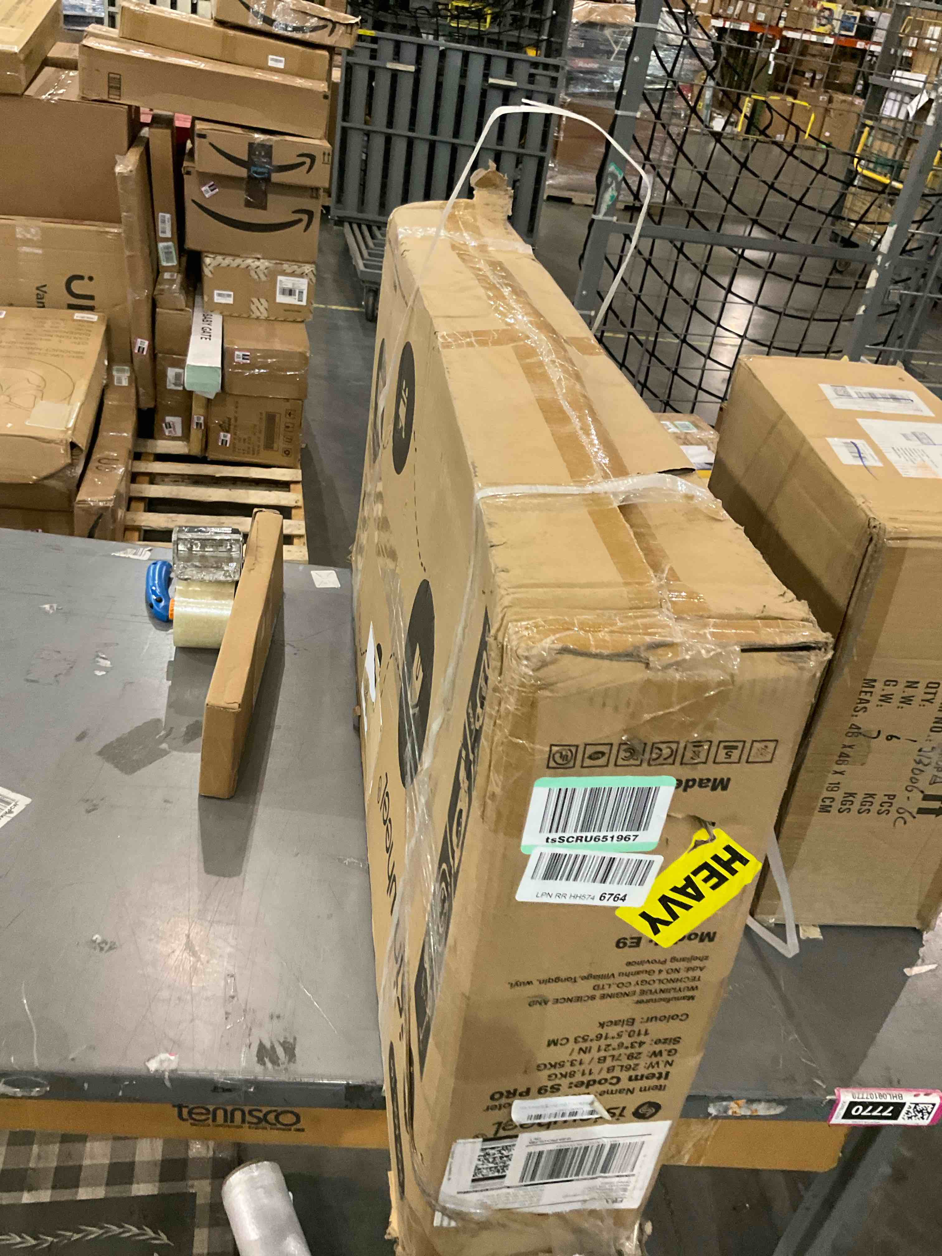 https://s3.amazonaws.com/lotting-images-prod/bidfta/EXS00847231_1704484094940.jpeg