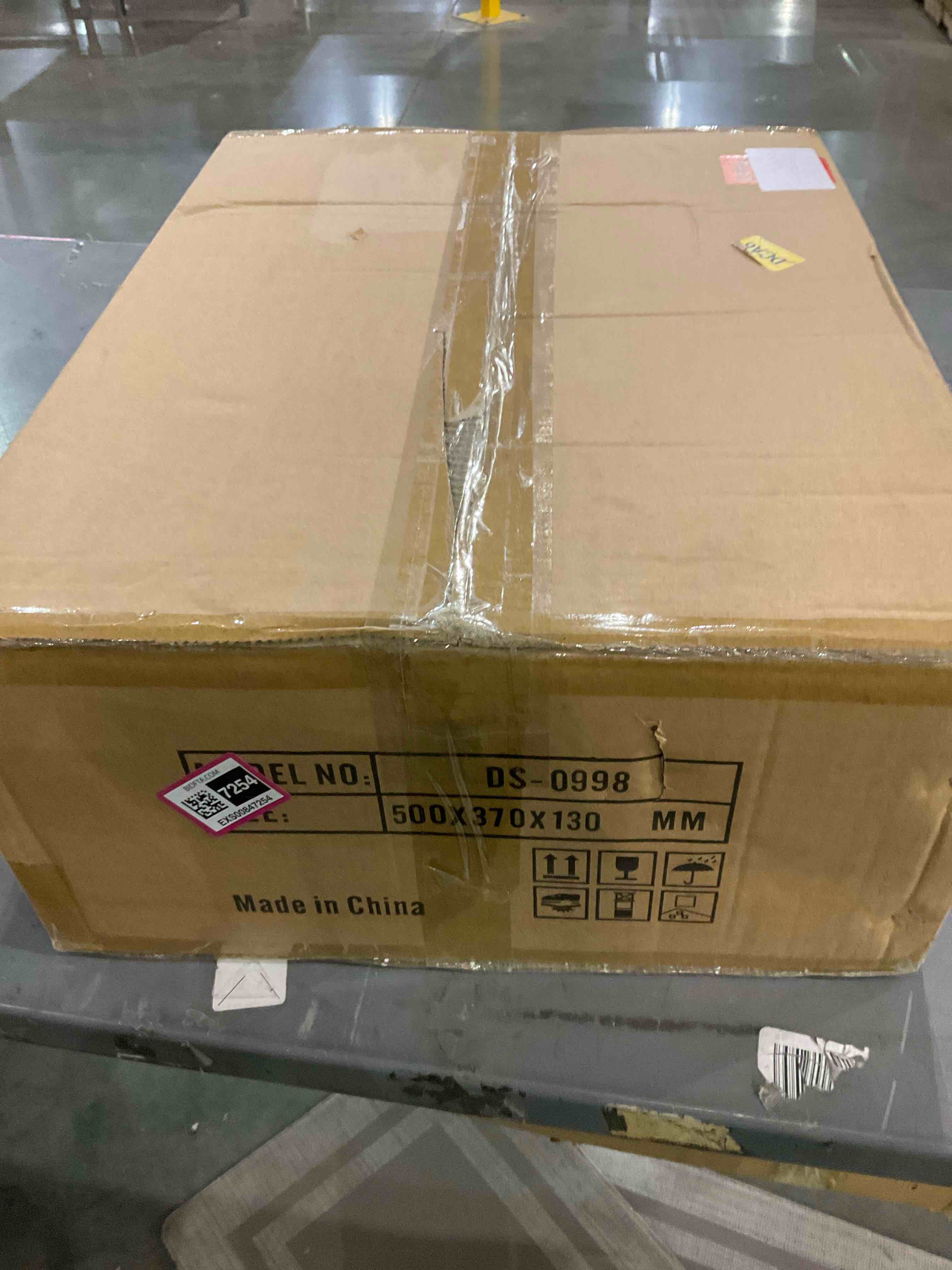 https://s3.amazonaws.com/lotting-images-prod/bidfta/EXS00847254_1704717704625.jpeg