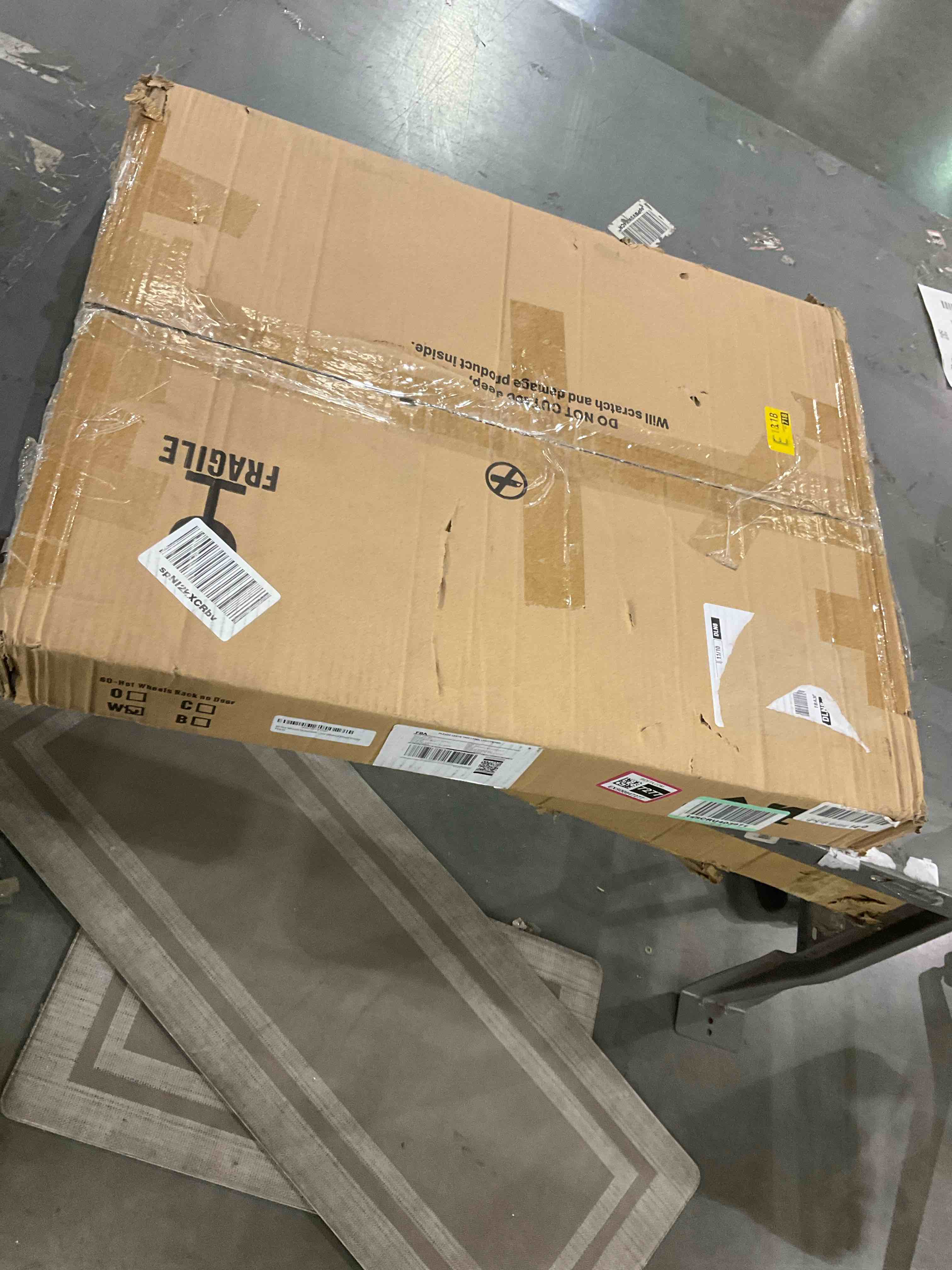 https://s3.amazonaws.com/lotting-images-prod/bidfta/EXS00847277_1704723932972.jpeg