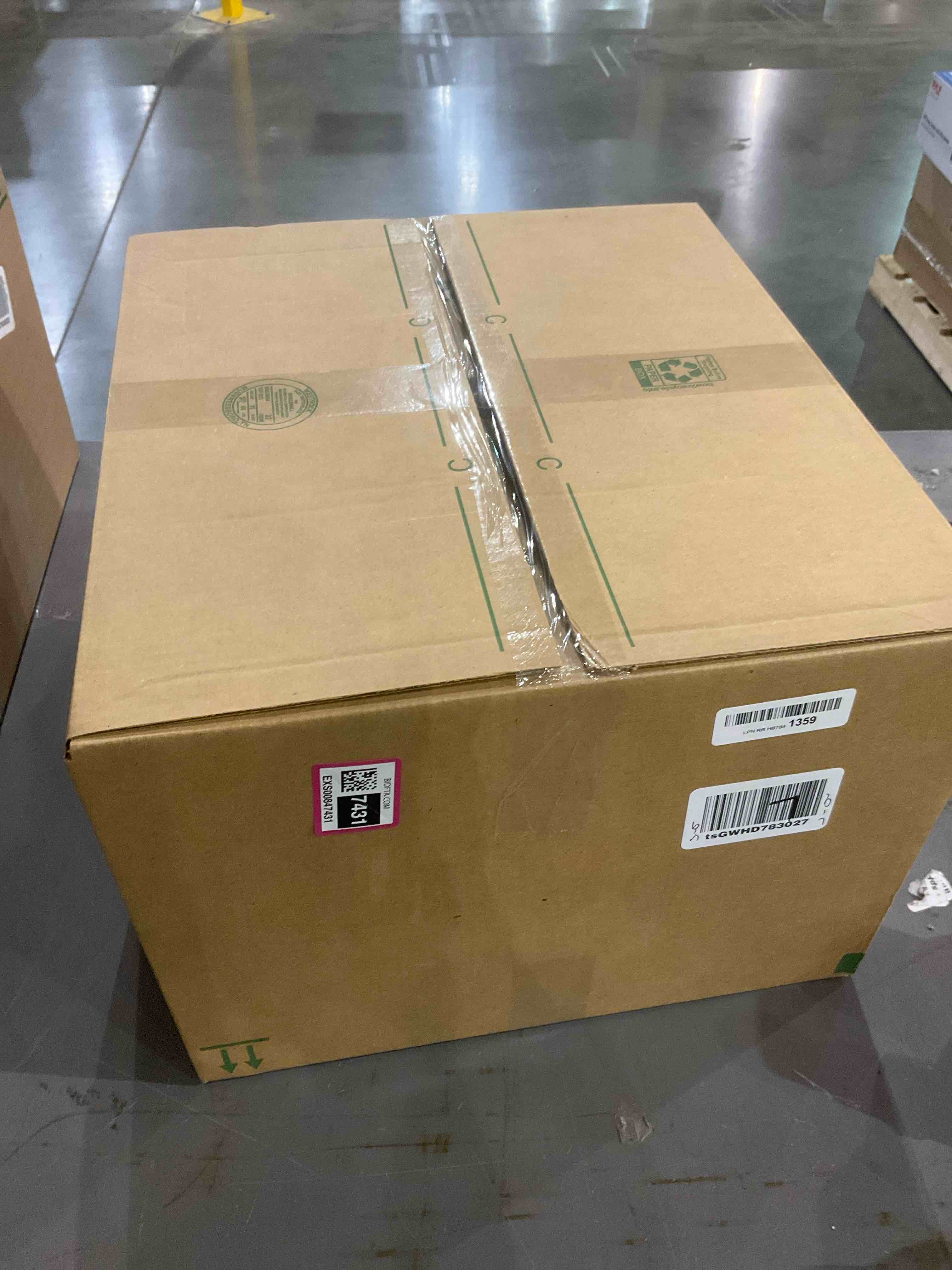 https://s3.amazonaws.com/lotting-images-prod/bidfta/EXS00847431_1704806535062.jpeg
