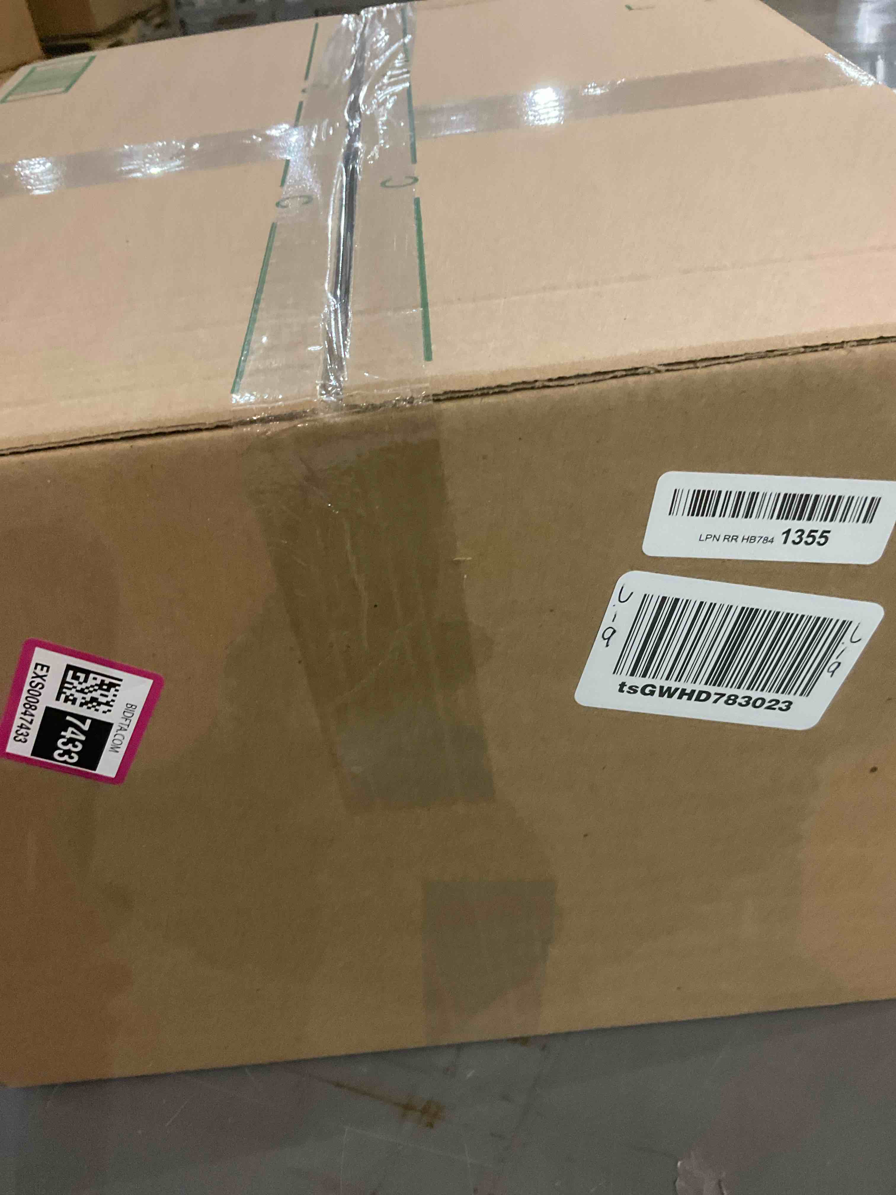 https://s3.amazonaws.com/lotting-images-prod/bidfta/EXS00847433_1704806847878.jpeg