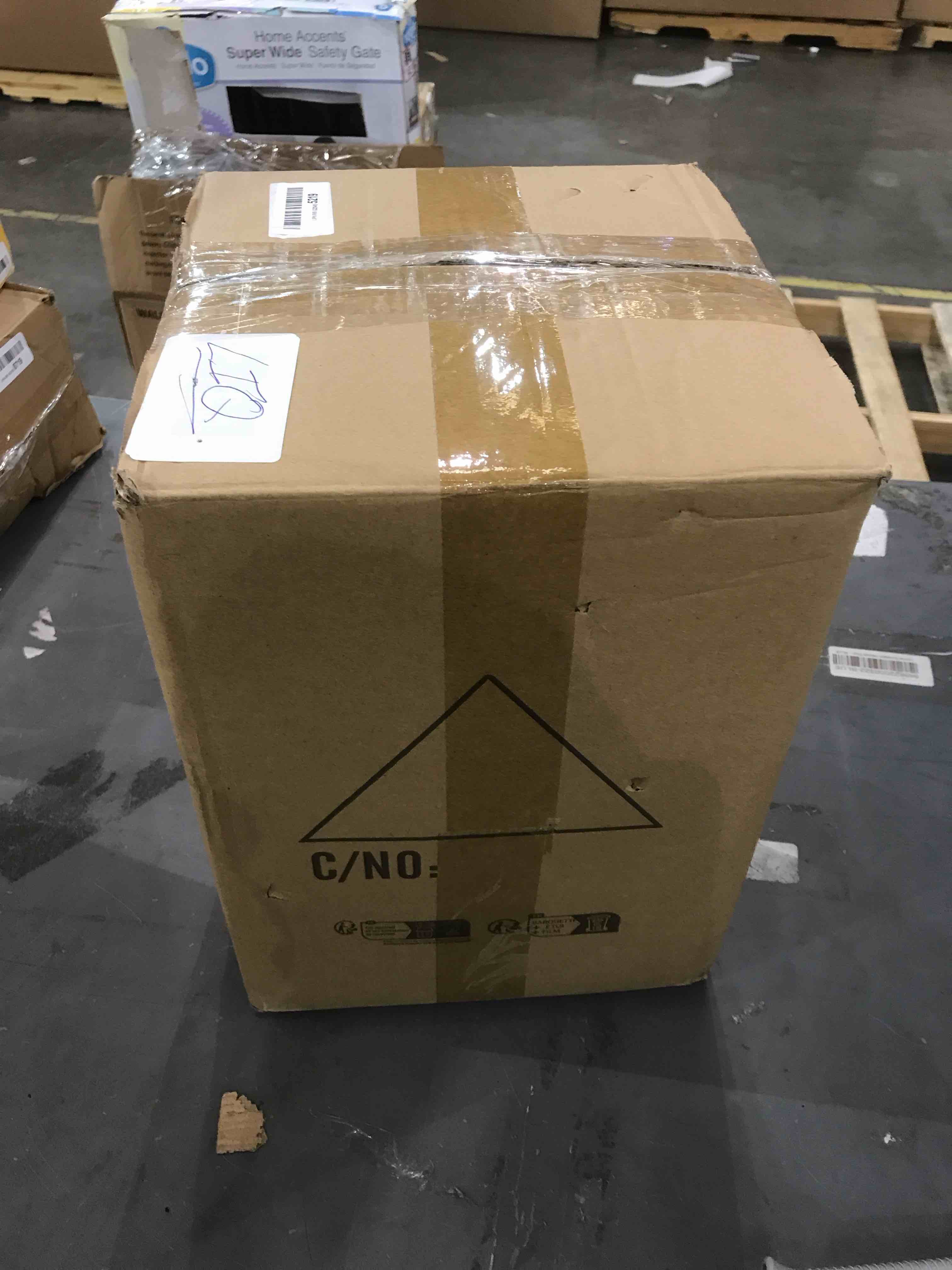 https://s3.amazonaws.com/lotting-images-prod/bidfta/EXS00848281_1699021176963.jpeg