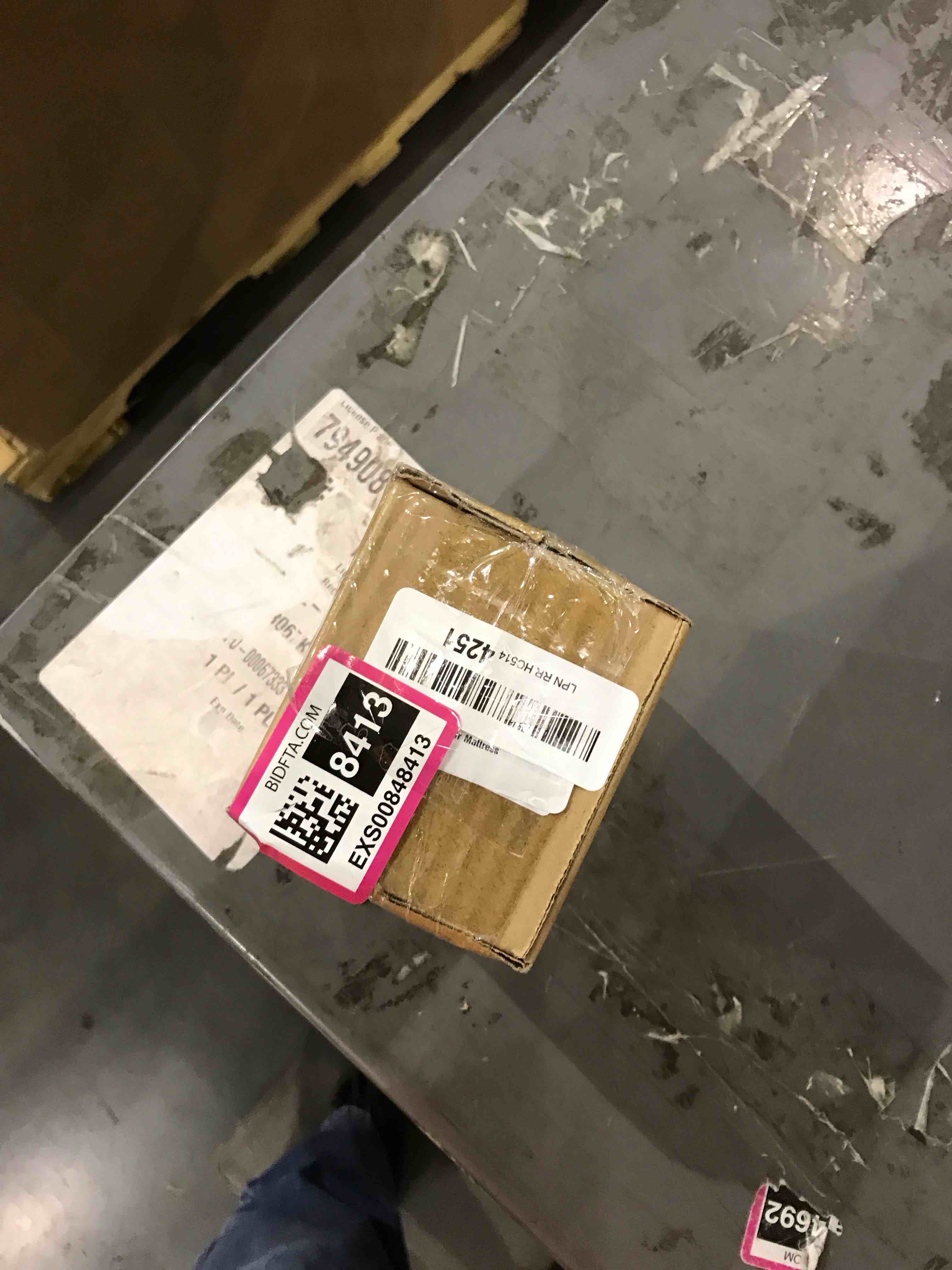 https://s3.amazonaws.com/lotting-images-prod/bidfta/EXS00848413_1699362102448.jpeg