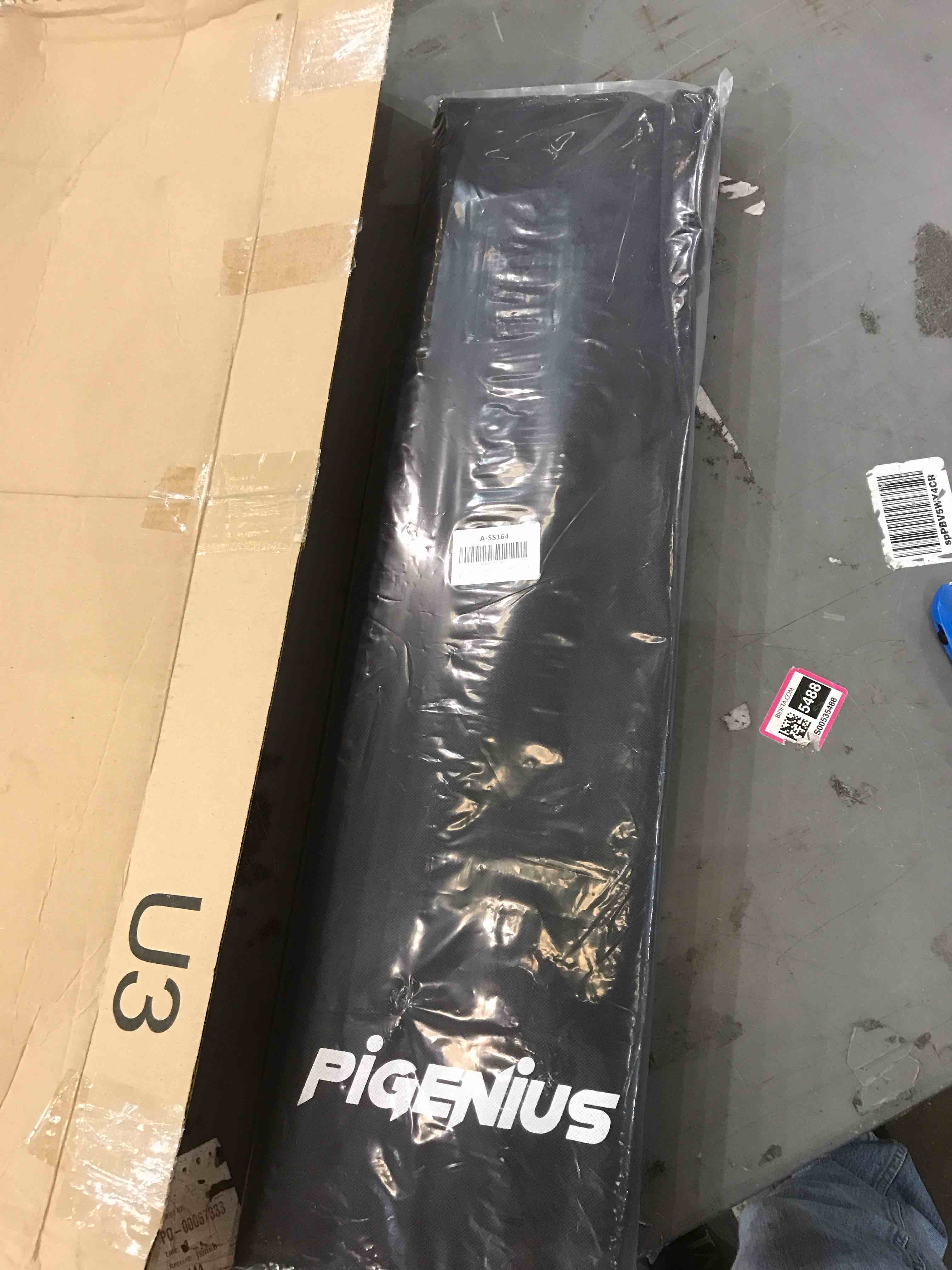 Pigenius Windshield Sun Shade for 2013-2017 Chevrolet Traverse, 2013-2016 GMC Acadia, 2017 GMC Acadia Limited, Custom Fit Front Window Shade - Premium Folding Sunshade