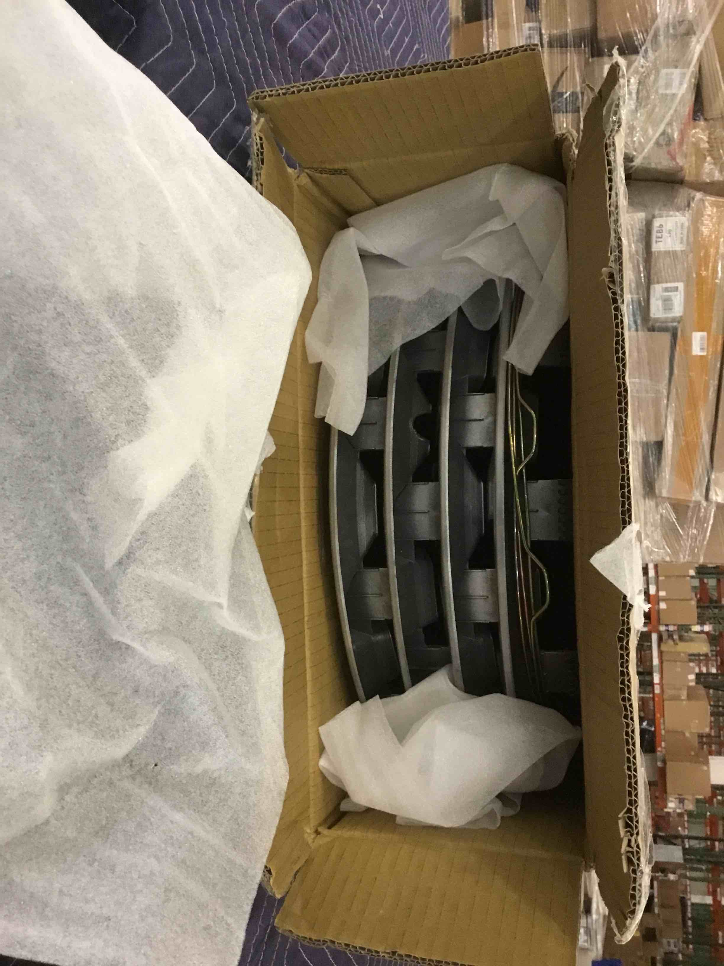https://s3.amazonaws.com/lotting-images-prod/bidfta/EXS00849252_1701708164456.jpeg