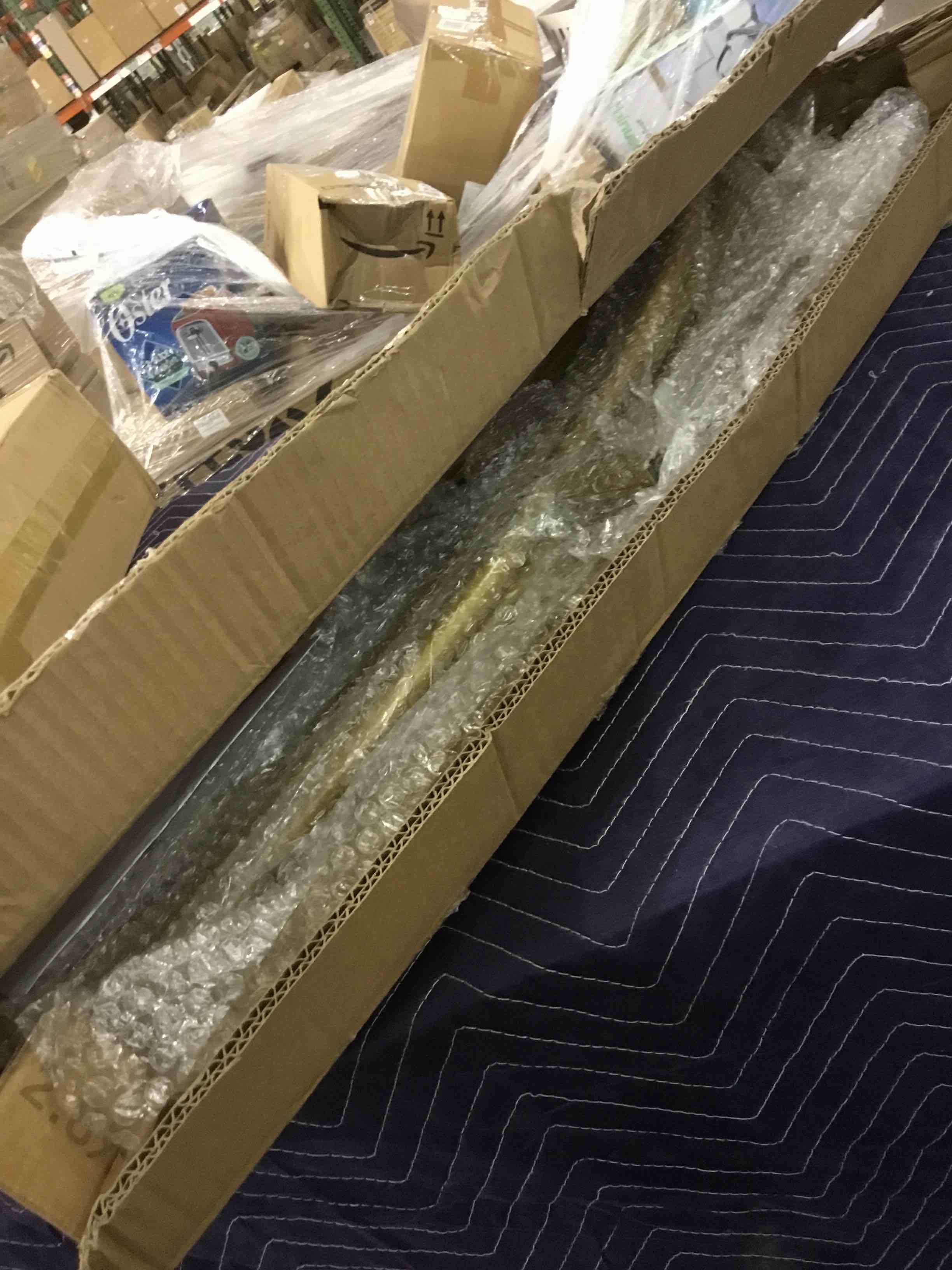 https://s3.amazonaws.com/lotting-images-prod/bidfta/EXS00849269_1701717780825.jpeg