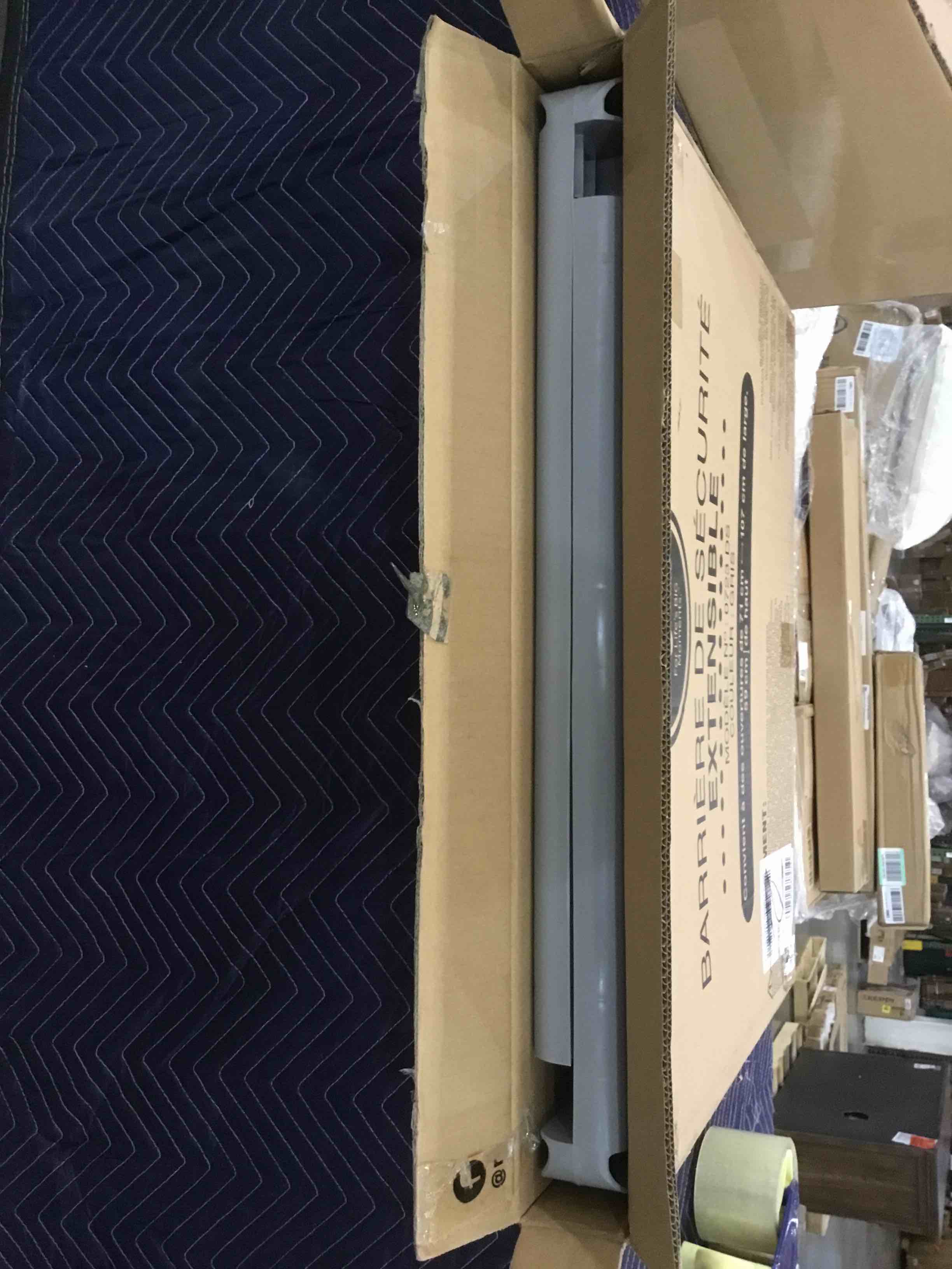 https://s3.amazonaws.com/lotting-images-prod/bidfta/EXS00849322_1701789634433.jpeg