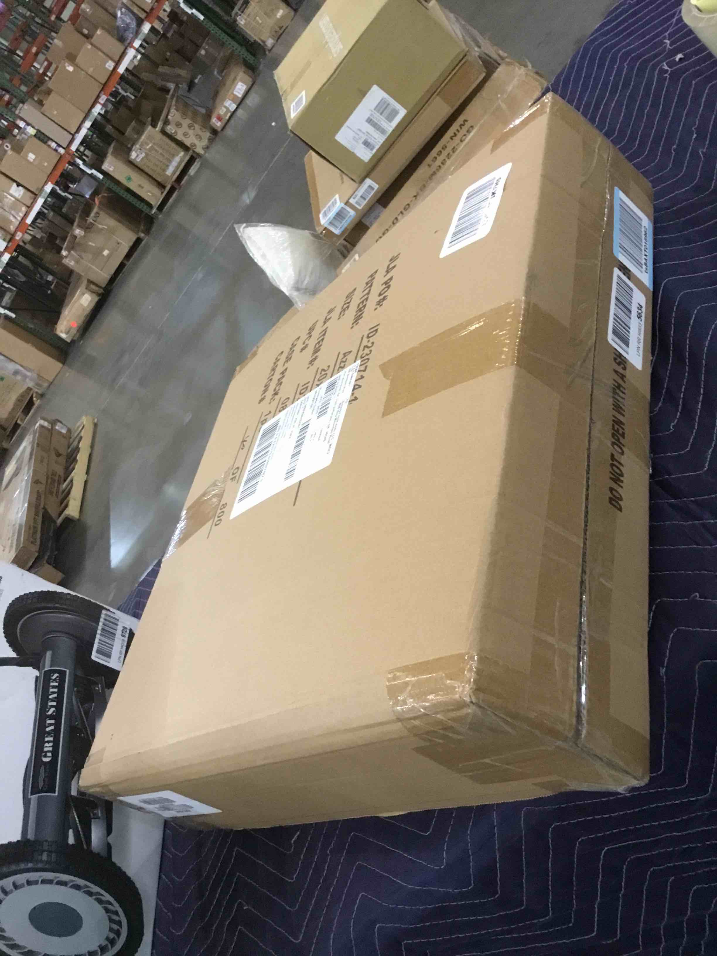 https://s3.amazonaws.com/lotting-images-prod/bidfta/EXS00849335_1701794210252.jpeg