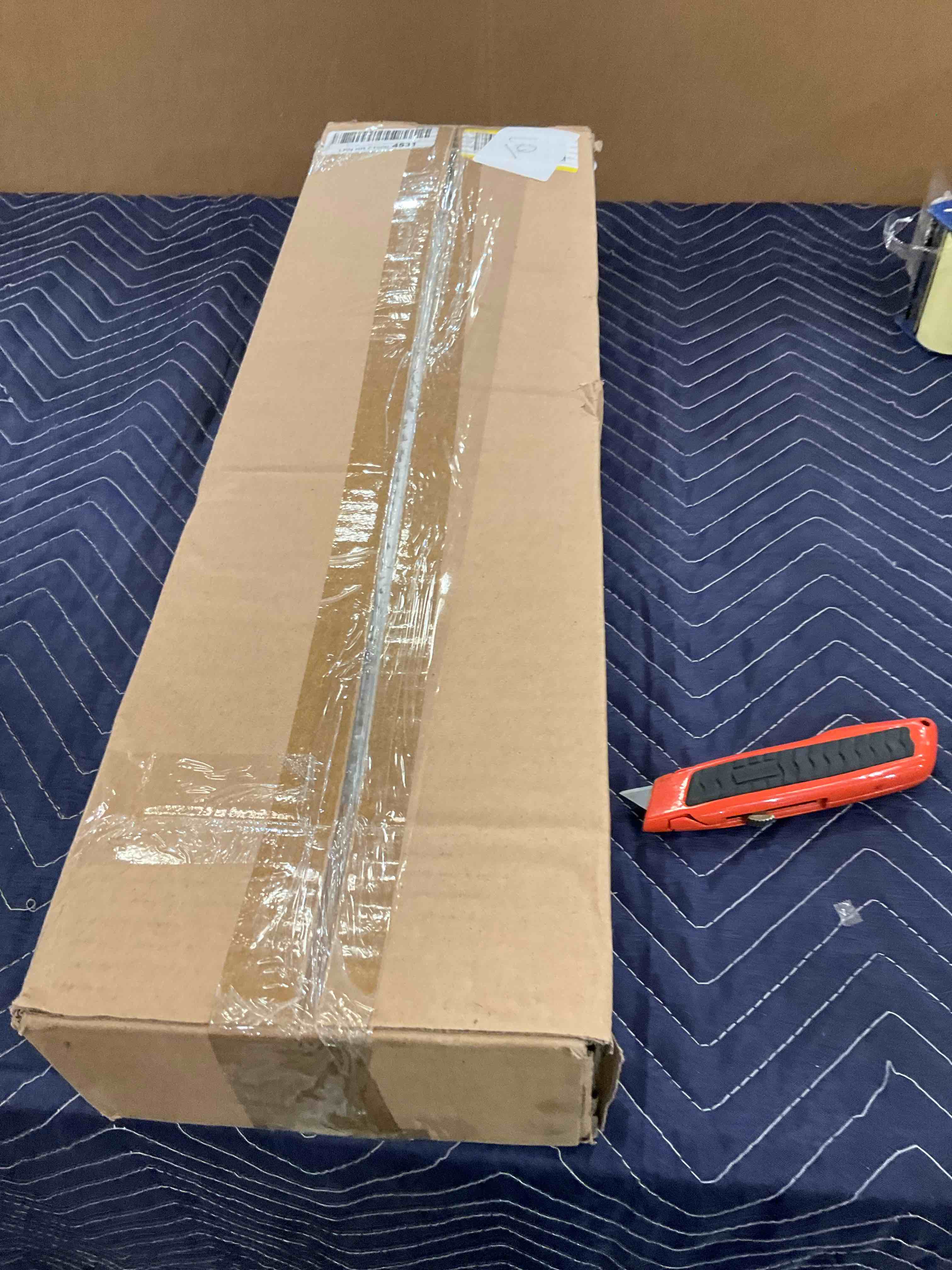 https://s3.amazonaws.com/lotting-images-prod/bidfta/EXS00849725_1699029843977.jpeg