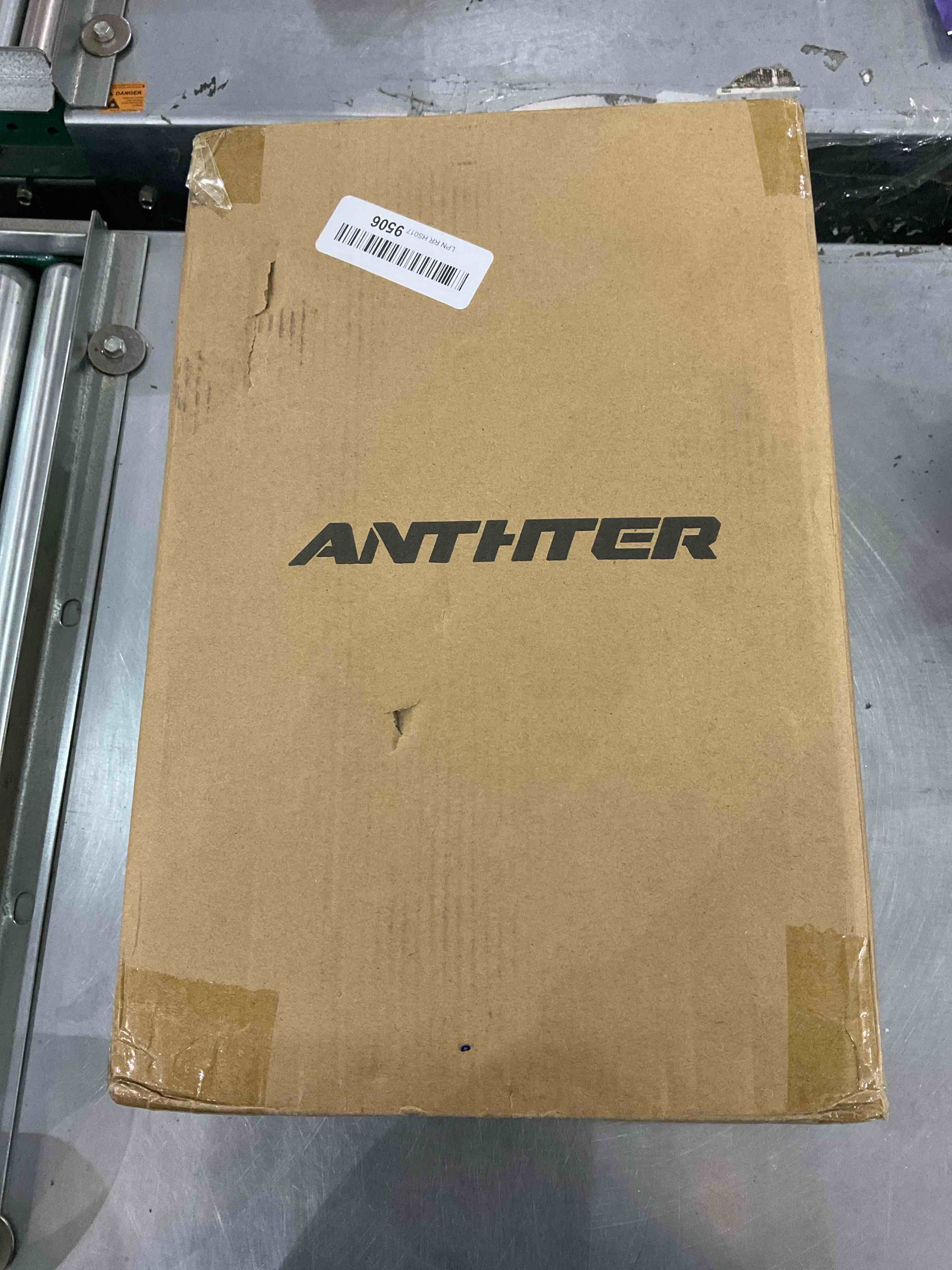 https://s3.amazonaws.com/lotting-images-prod/bidfta/EXS00850025_1703875131428.jpeg