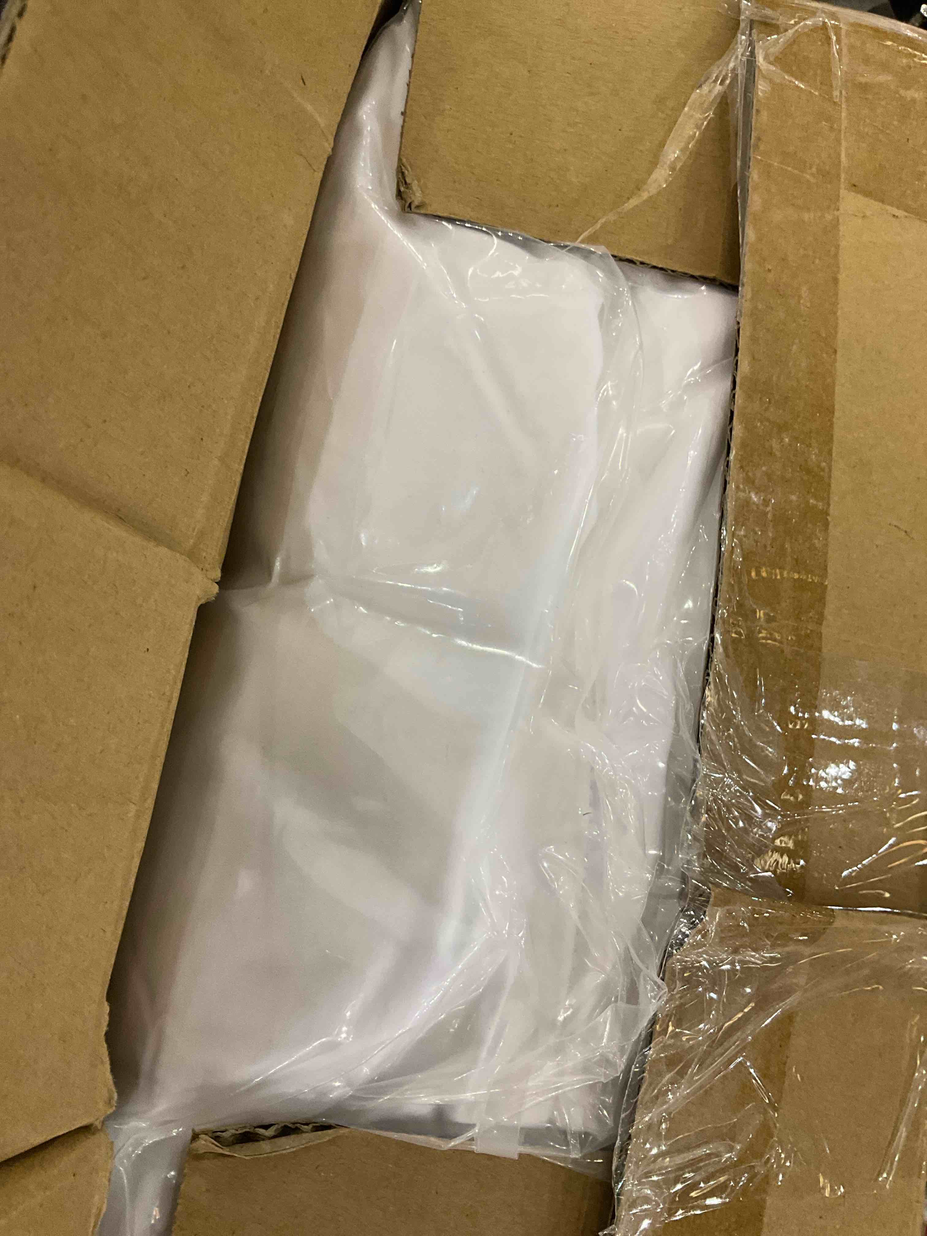 https://s3.amazonaws.com/lotting-images-prod/bidfta/EXS00851081_1703705190258.jpeg
