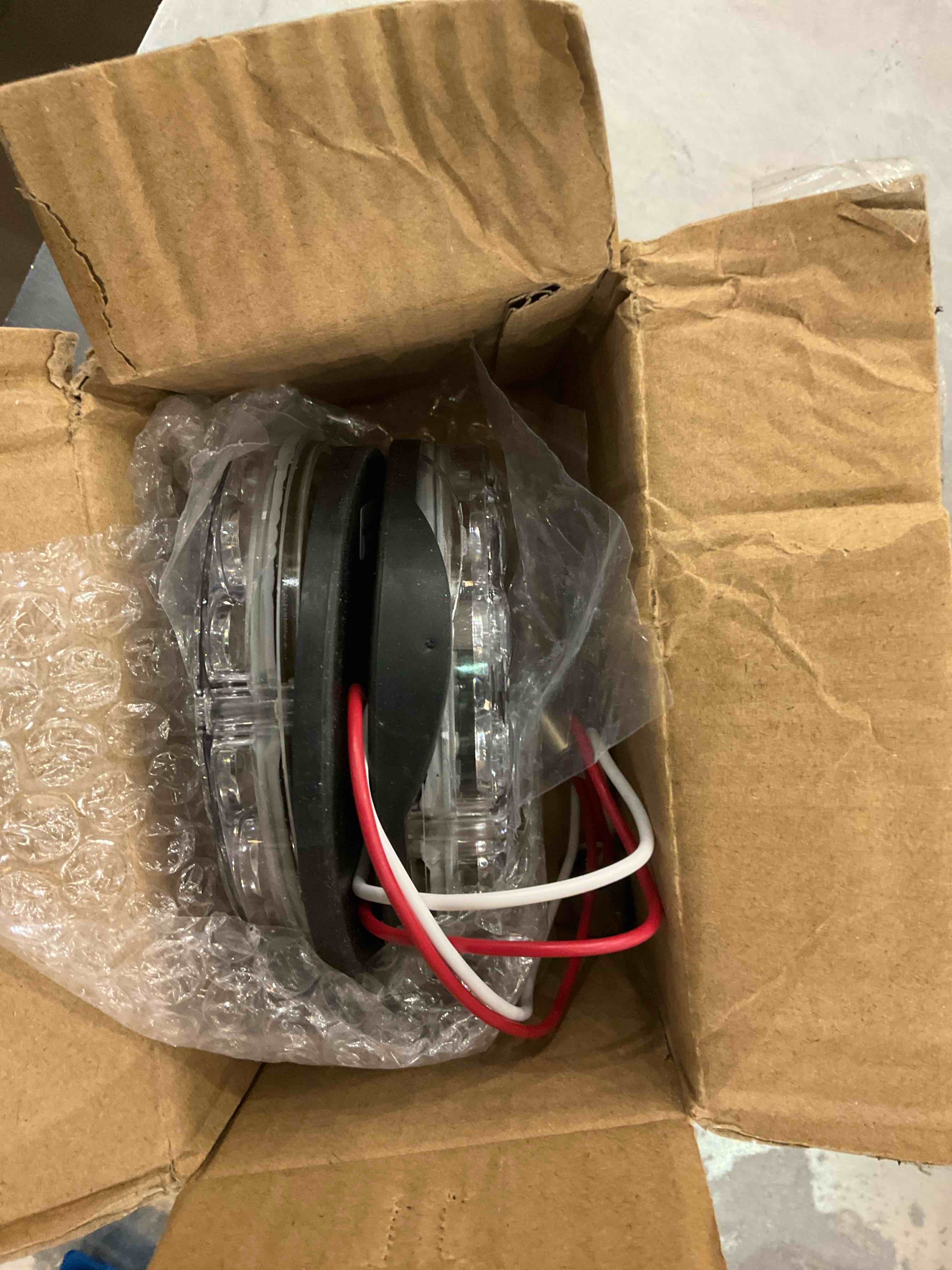 https://s3.amazonaws.com/lotting-images-prod/bidfta/EXS00851082_1703705278040.jpeg