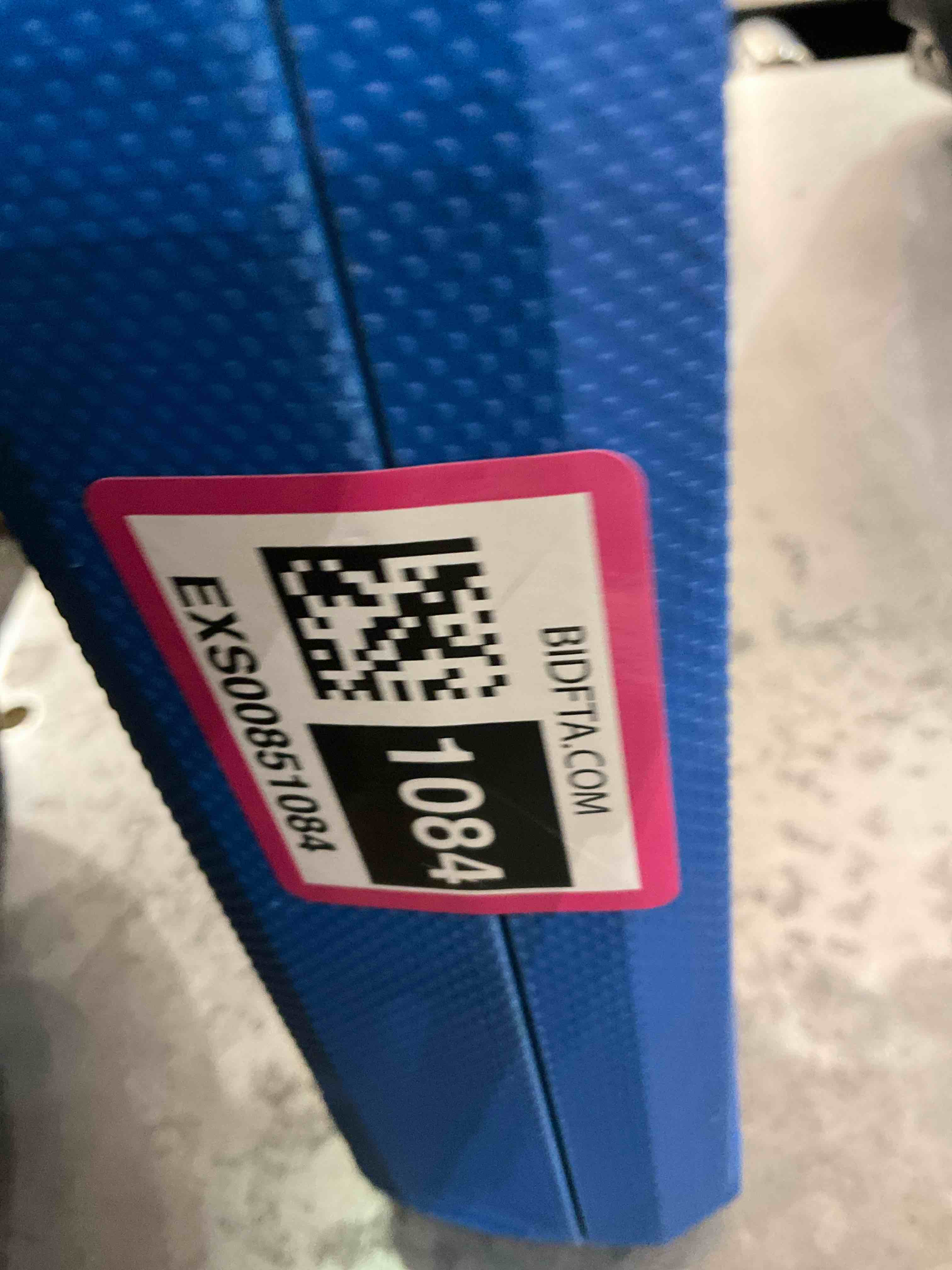 https://s3.amazonaws.com/lotting-images-prod/bidfta/EXS00851084_1703705501930.jpeg