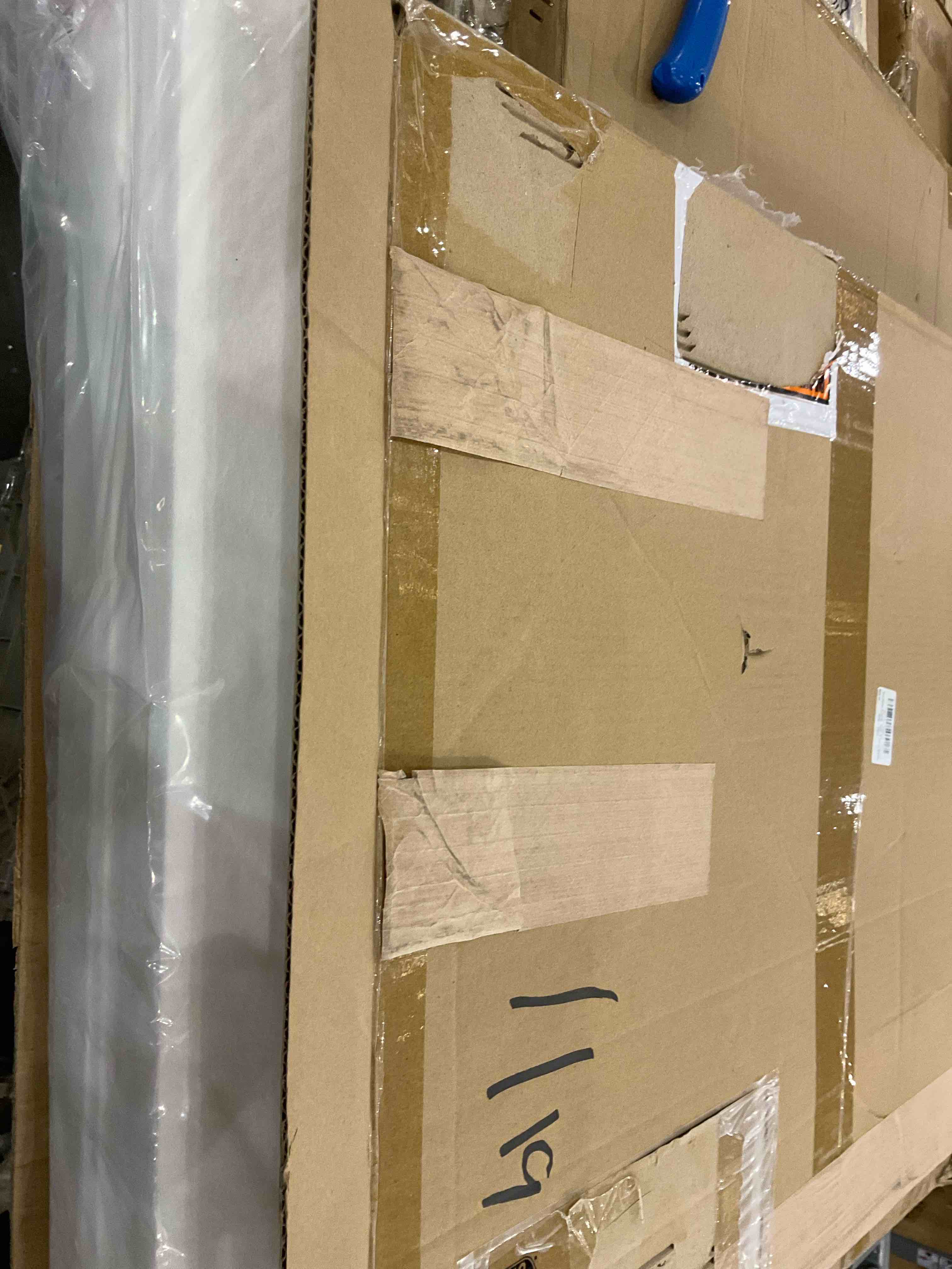 https://s3.amazonaws.com/lotting-images-prod/bidfta/EXS00851457_1704206457018.jpeg