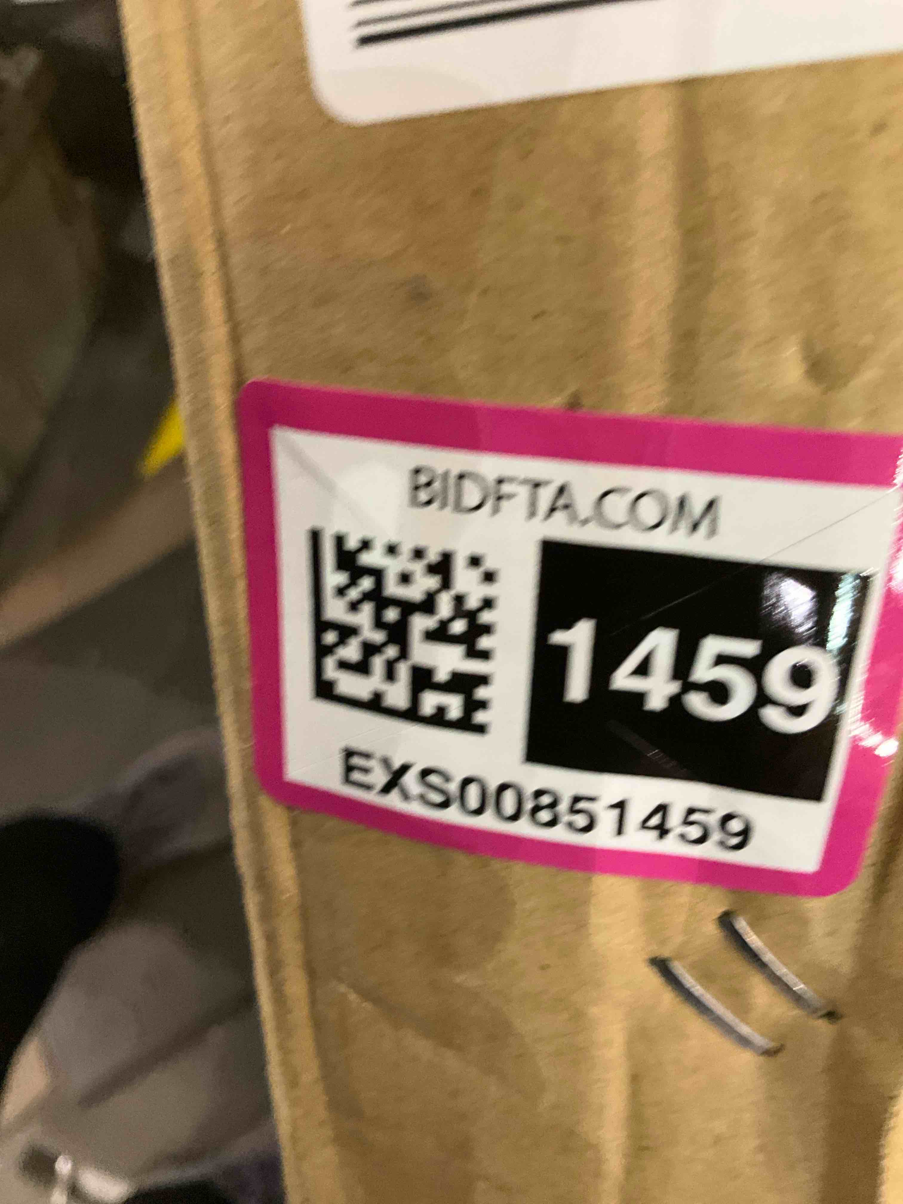 https://s3.amazonaws.com/lotting-images-prod/bidfta/EXS00851459_1704207318658.jpeg