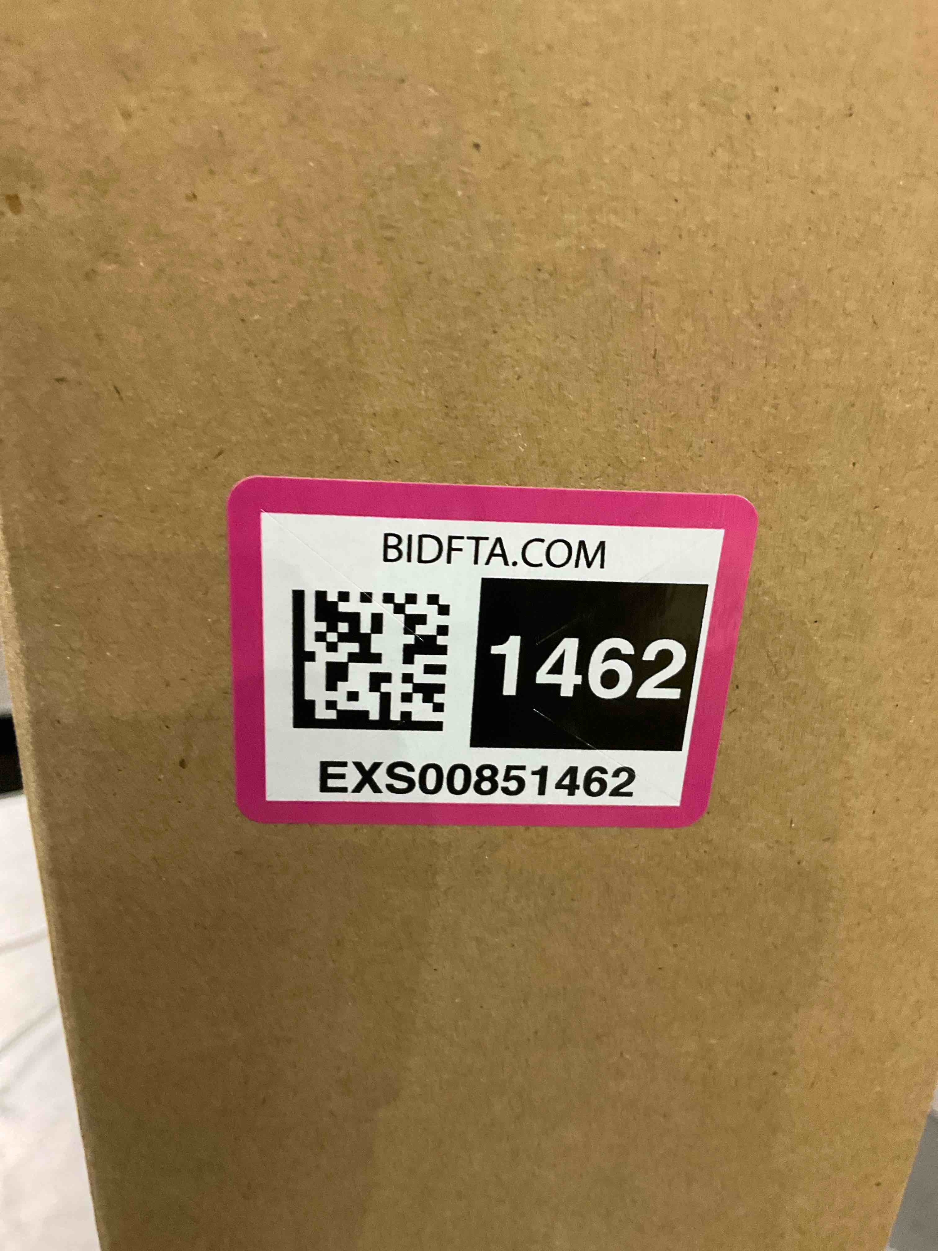 https://s3.amazonaws.com/lotting-images-prod/bidfta/EXS00851462_1704208099262.jpeg