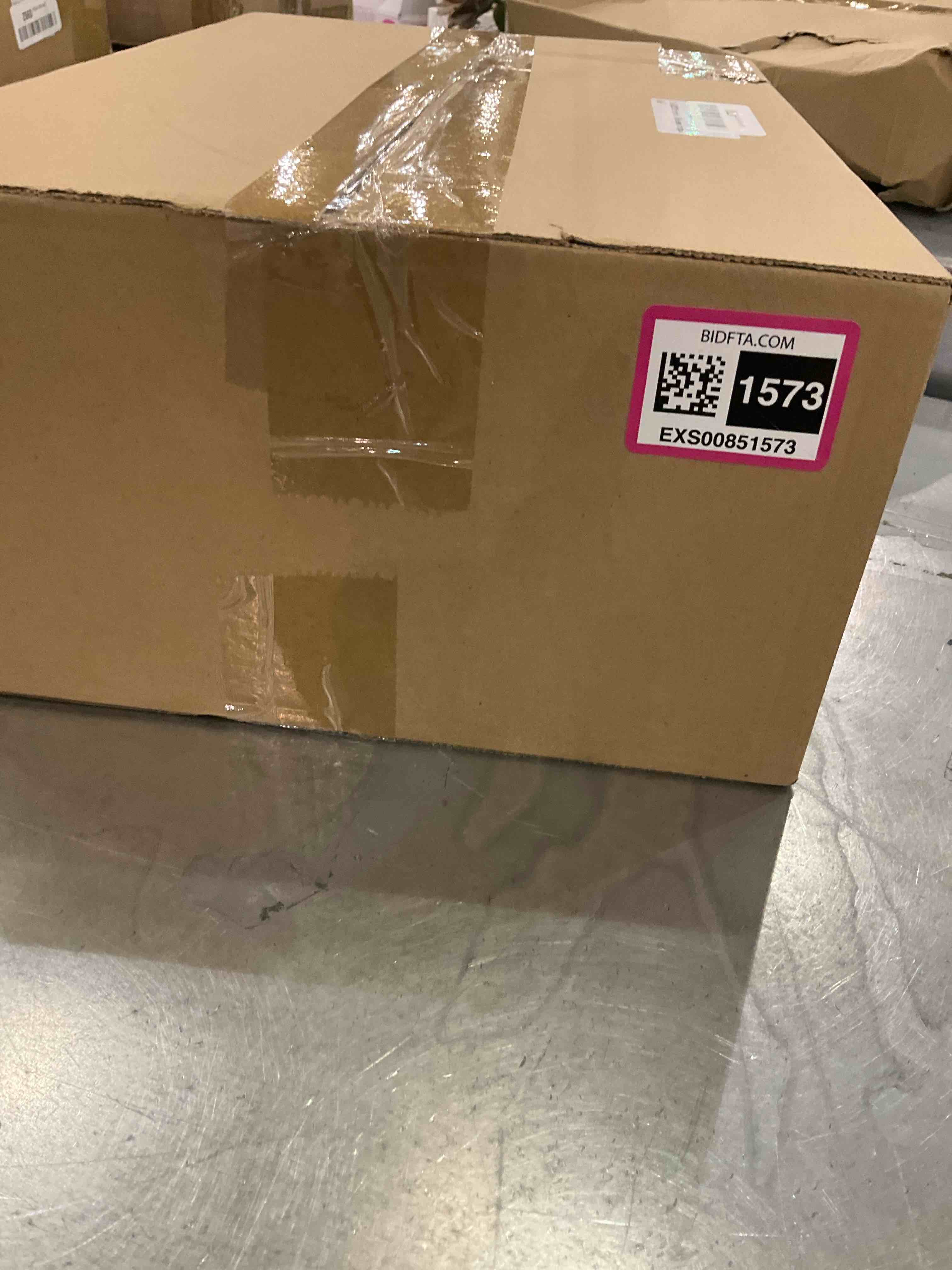 https://s3.amazonaws.com/lotting-images-prod/bidfta/EXS00851573_1704471013771.jpeg