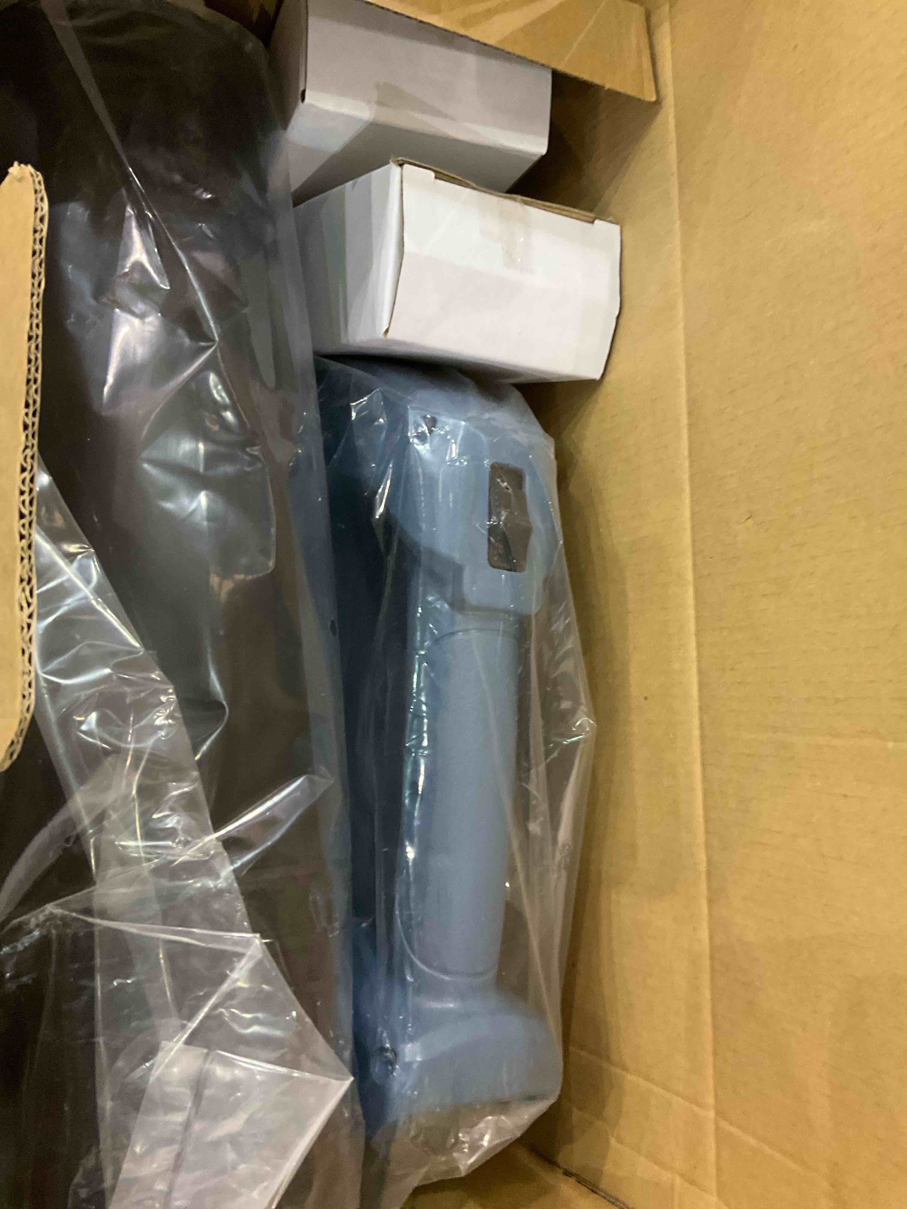 https://s3.amazonaws.com/lotting-images-prod/bidfta/EXS00852837_1703861829286.jpeg