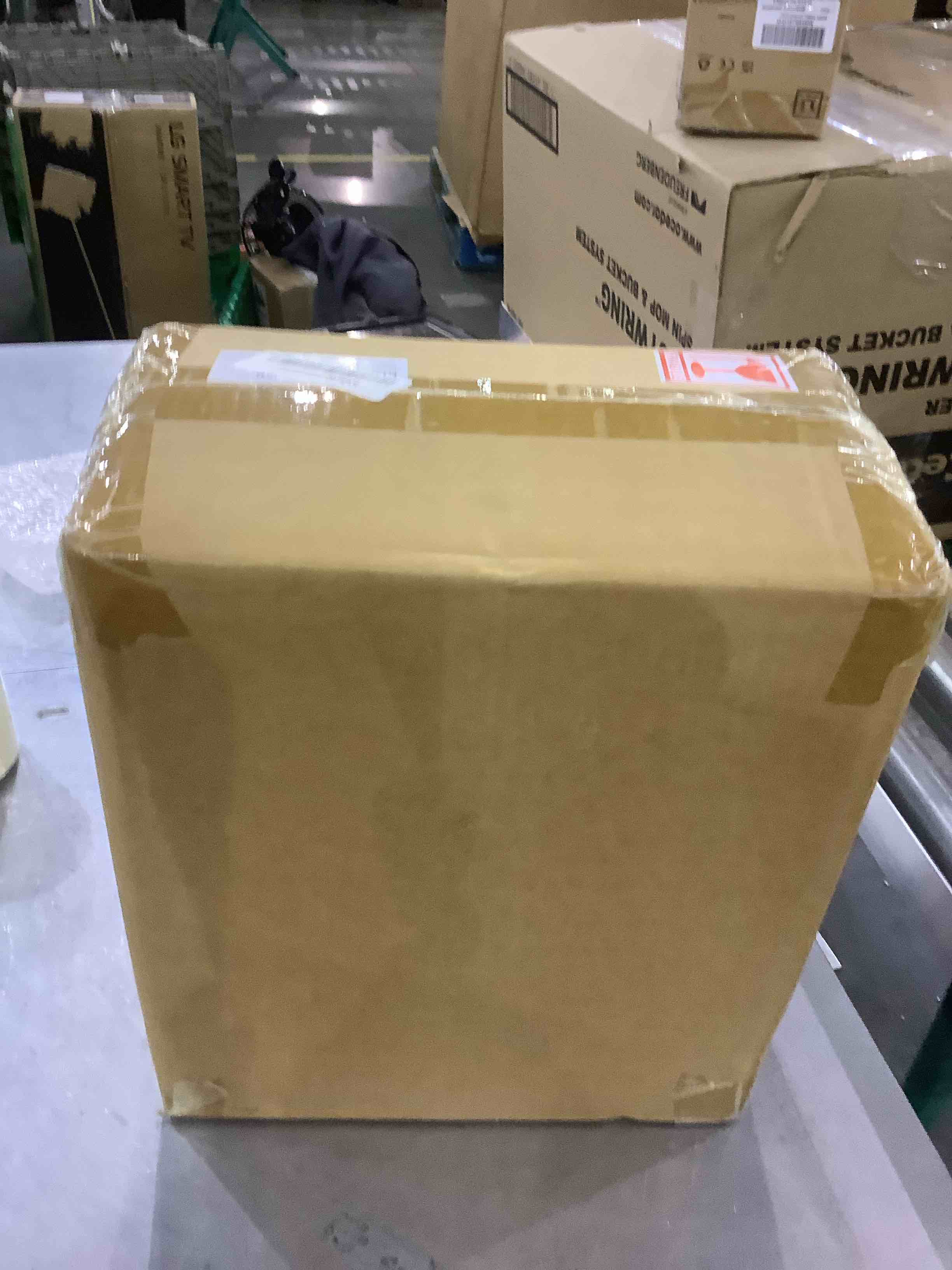 https://s3.amazonaws.com/lotting-images-prod/bidfta/EXS00853536_1703855310454.jpeg