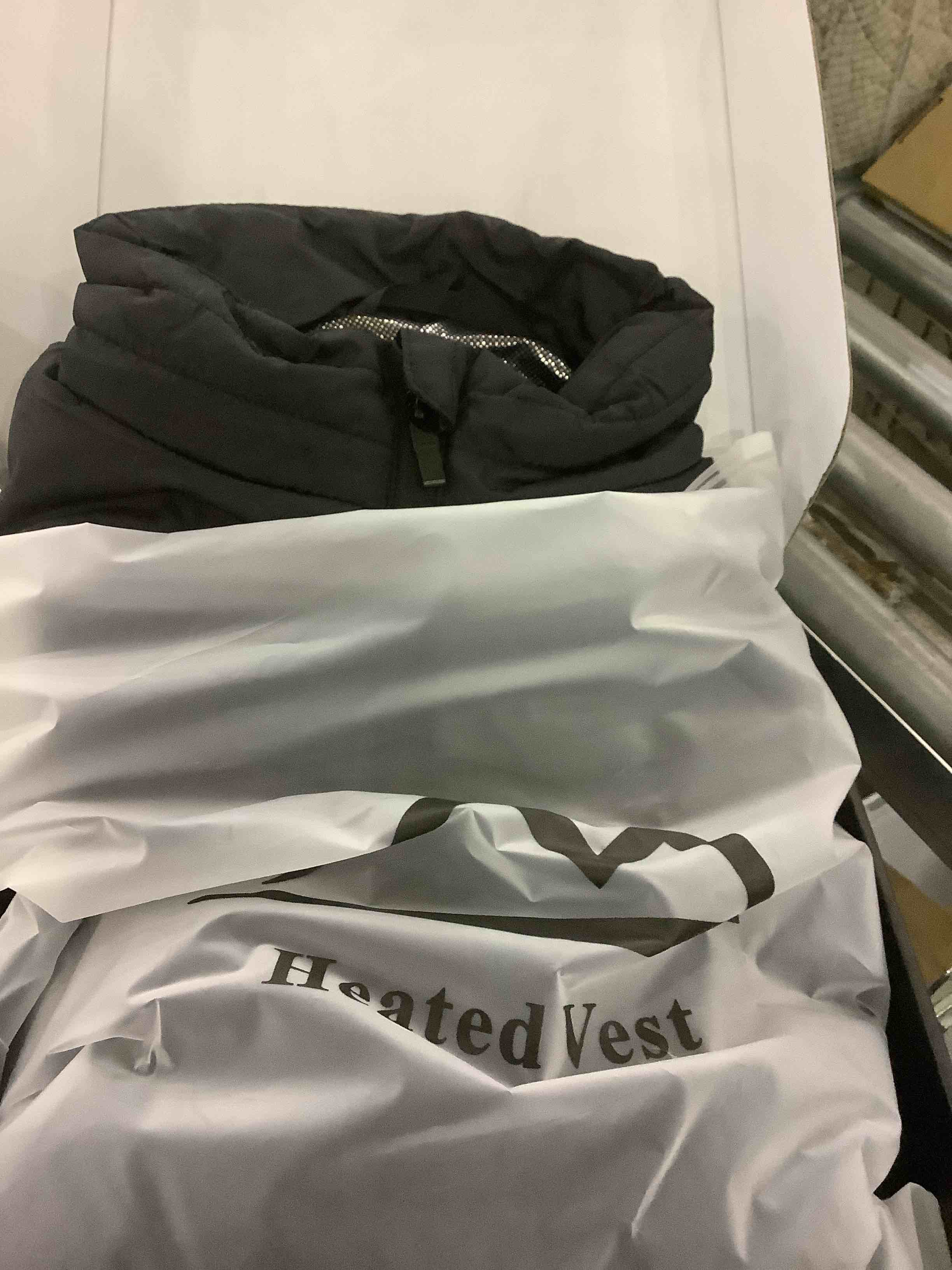 https://s3.amazonaws.com/lotting-images-prod/bidfta/EXS00853628_1703872234147.jpeg