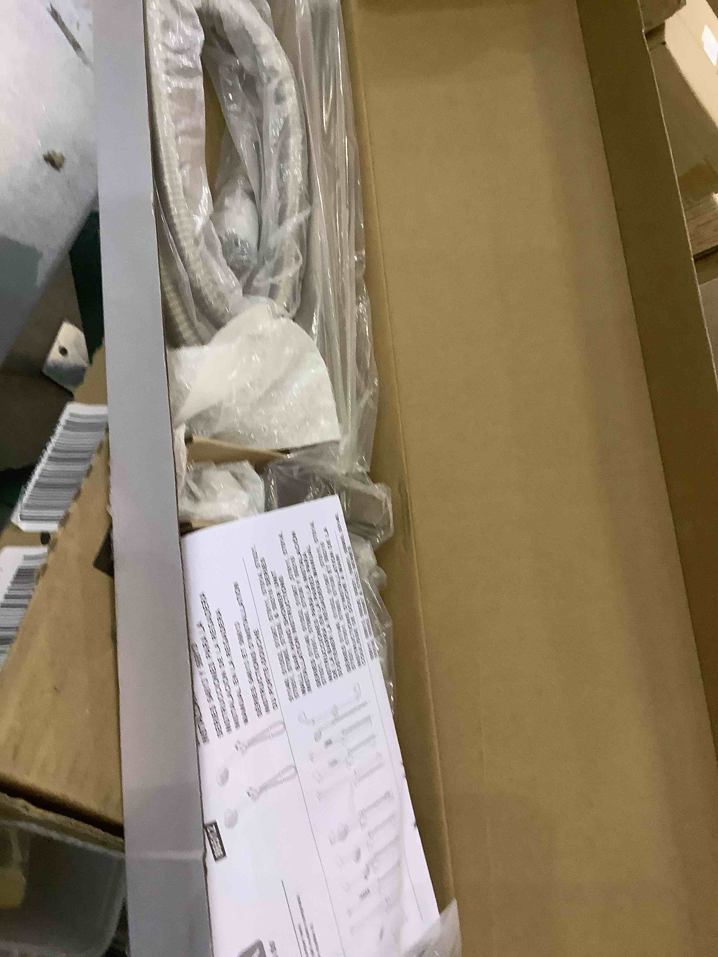 https://s3.amazonaws.com/lotting-images-prod/bidfta/EXS00853749_1704219349525.jpeg