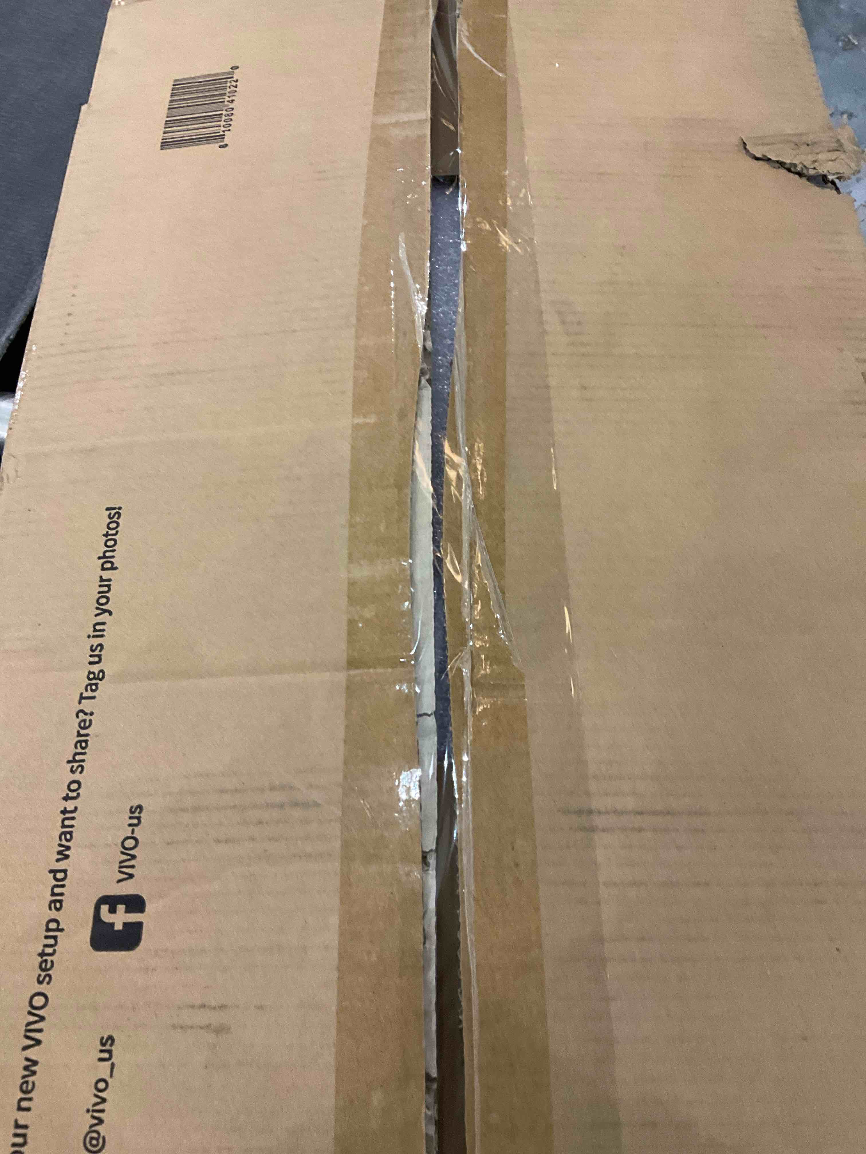 https://s3.amazonaws.com/lotting-images-prod/bidfta/EXS00854440_1704207552148.jpeg