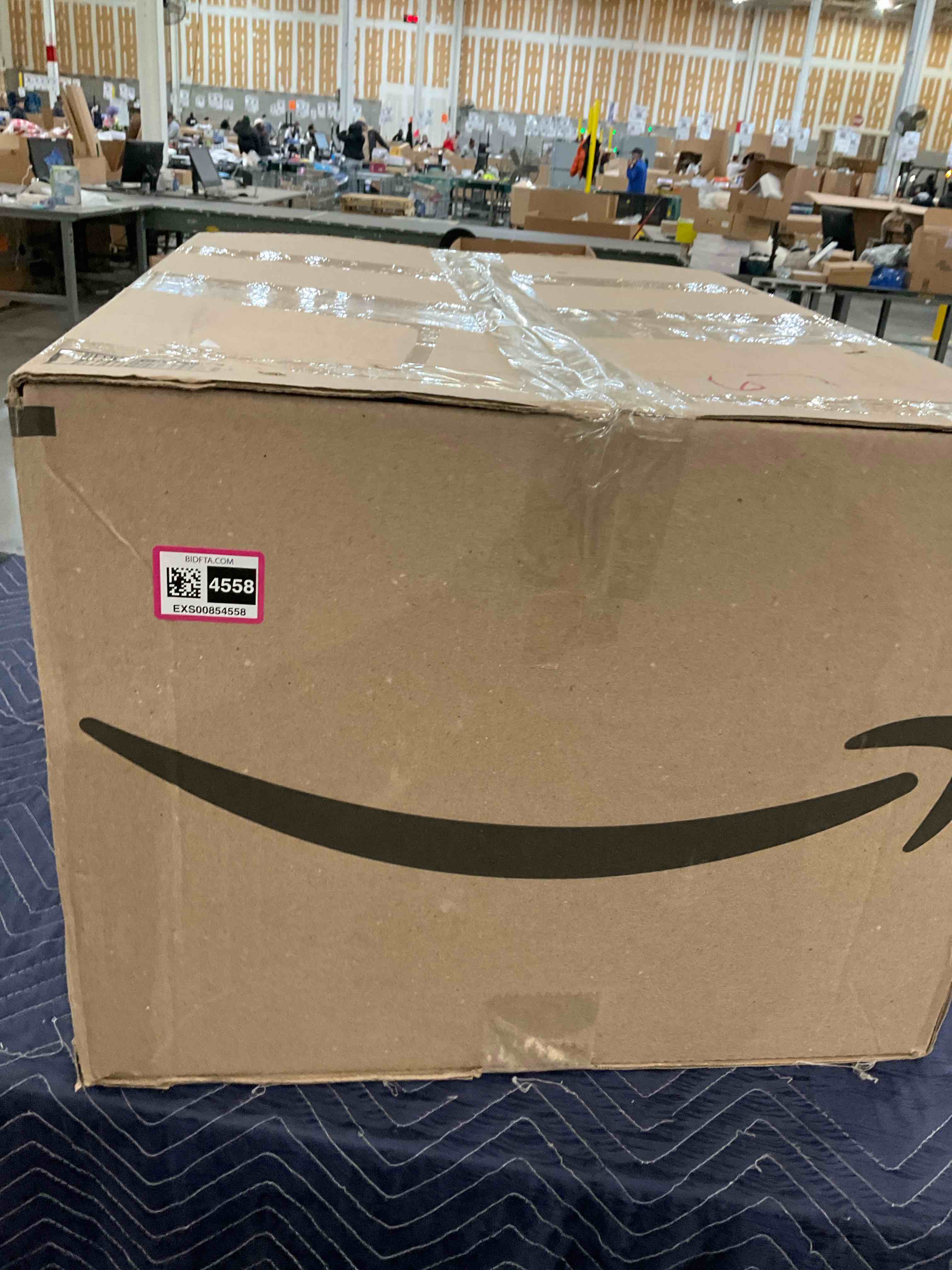 https://s3.amazonaws.com/lotting-images-prod/bidfta/EXS00854558_1705942073135.jpeg