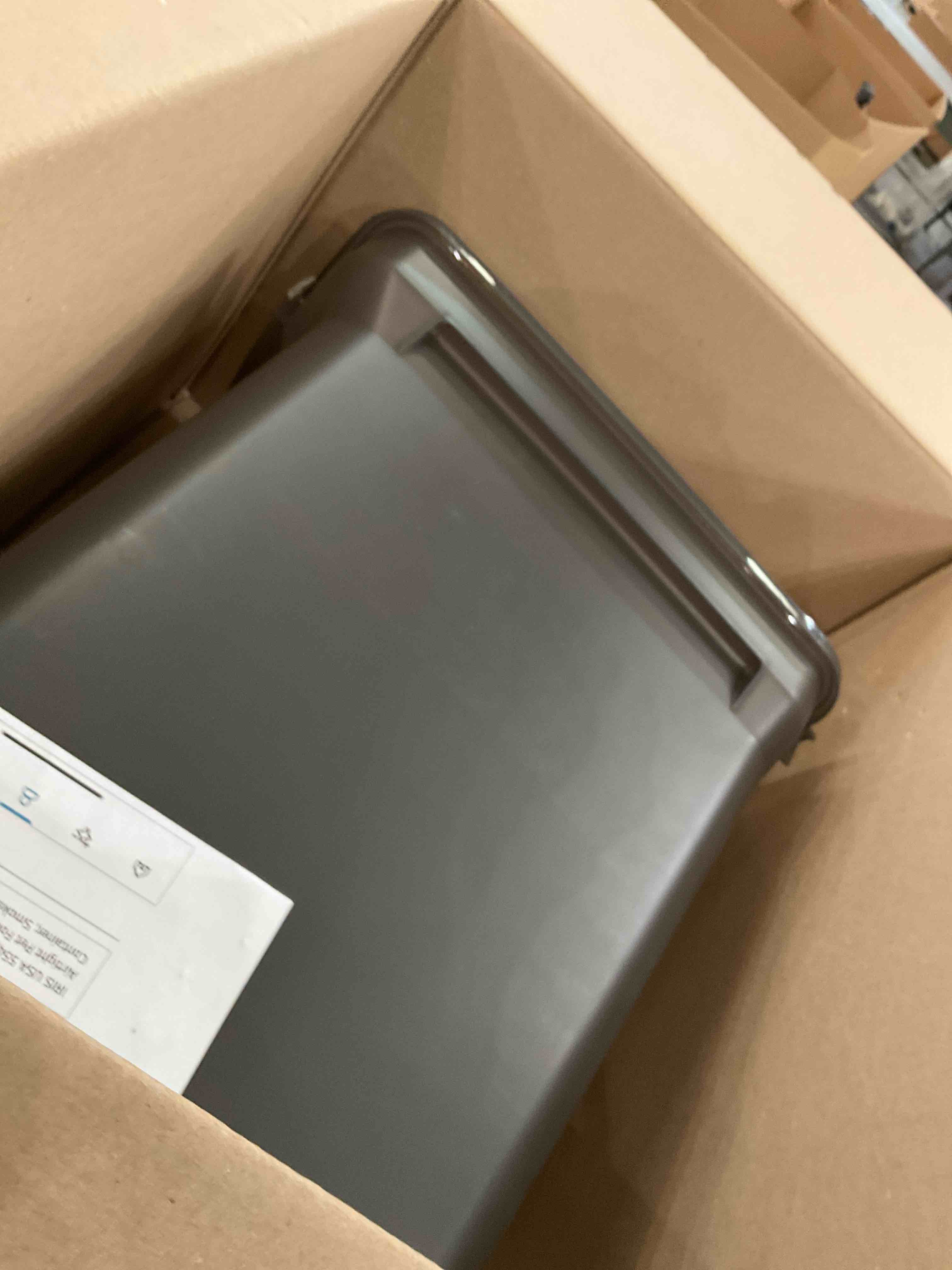 https://s3.amazonaws.com/lotting-images-prod/bidfta/EXS00854558_1705942102124.jpeg