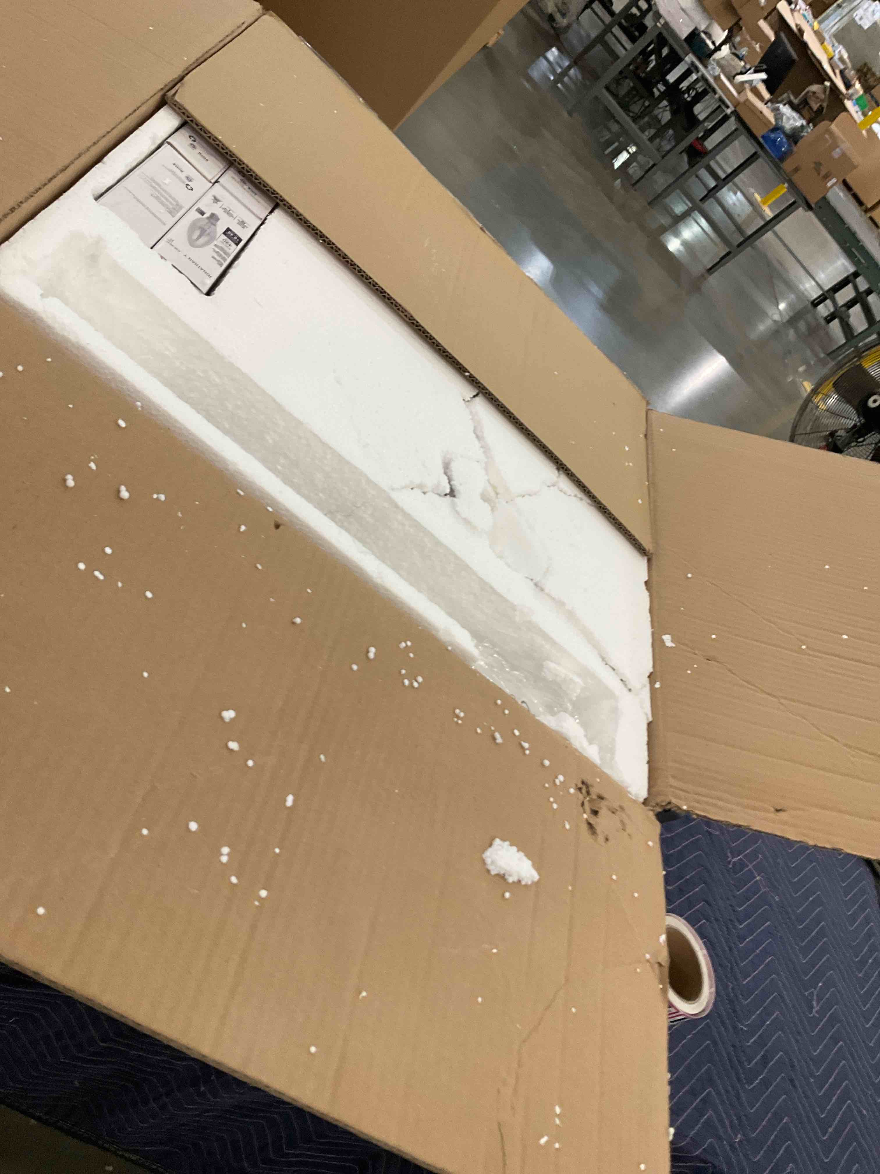 https://s3.amazonaws.com/lotting-images-prod/bidfta/EXS00854593_1705951379354.jpeg