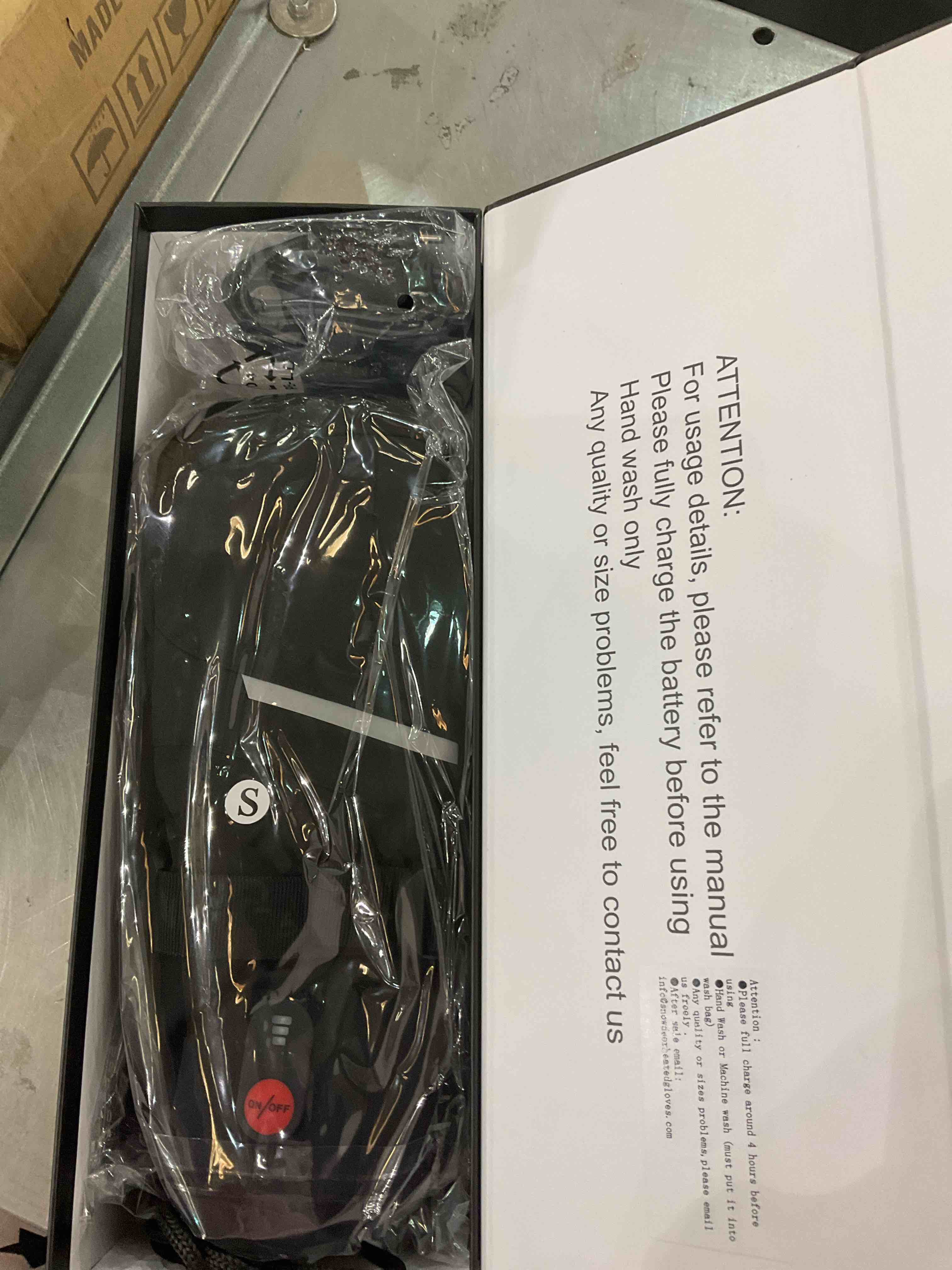 https://s3.amazonaws.com/lotting-images-prod/bidfta/EXS00856119_1704213942690.jpeg