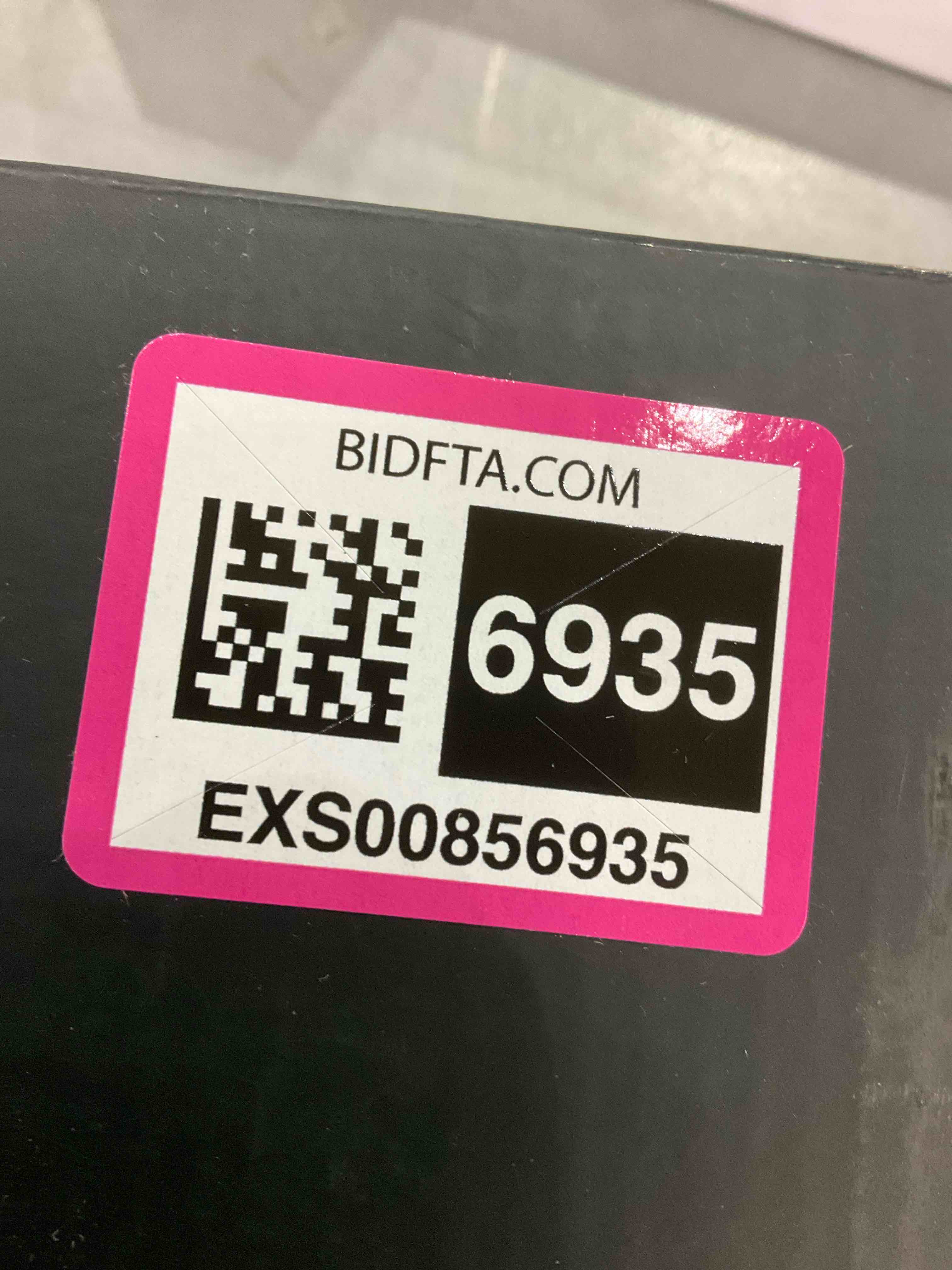 https://s3.amazonaws.com/lotting-images-prod/bidfta/EXS00856935_1704892865378.jpeg
