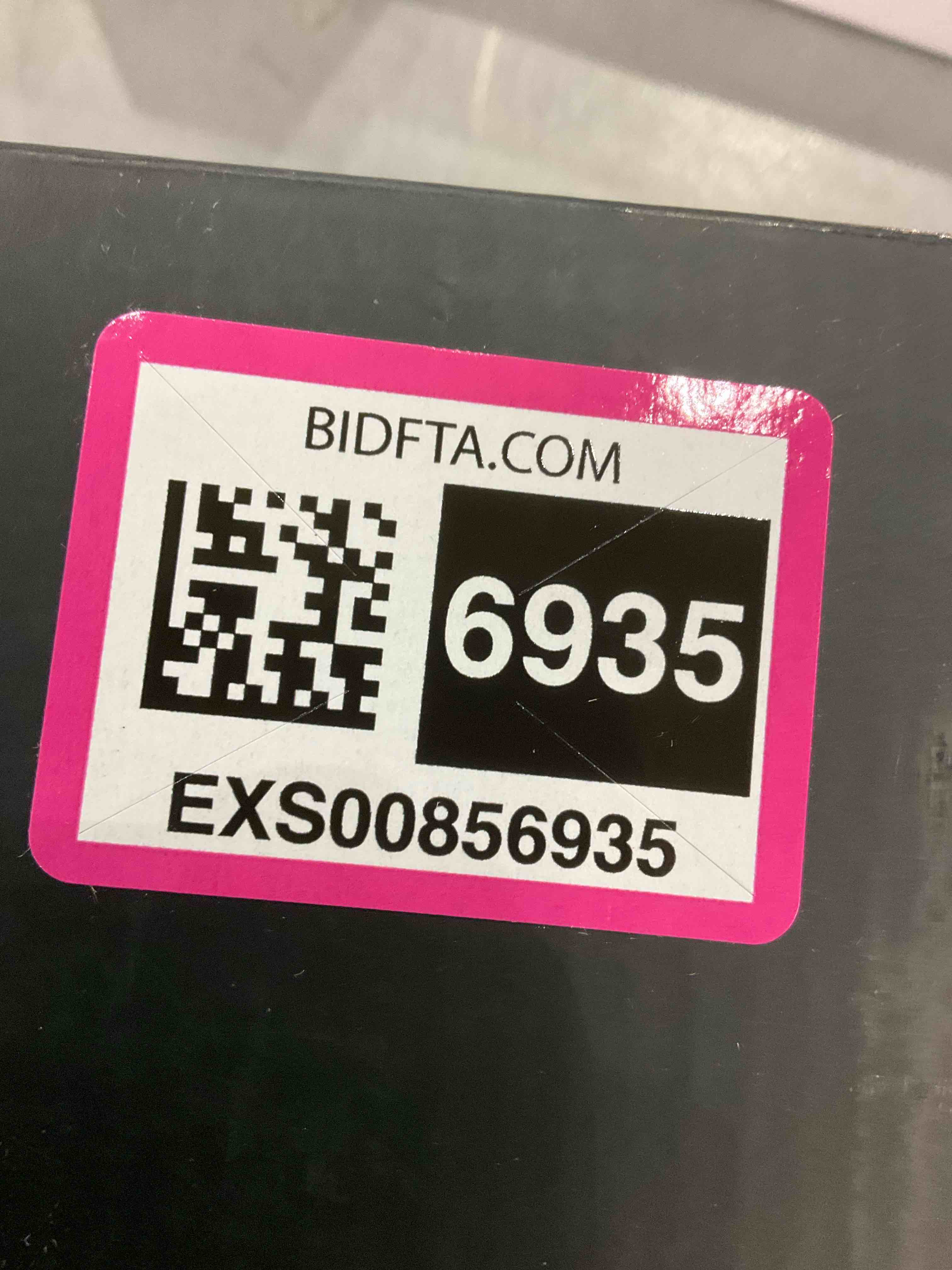 https://s3.amazonaws.com/lotting-images-prod/bidfta/EXS00856935_1704892866712.jpeg