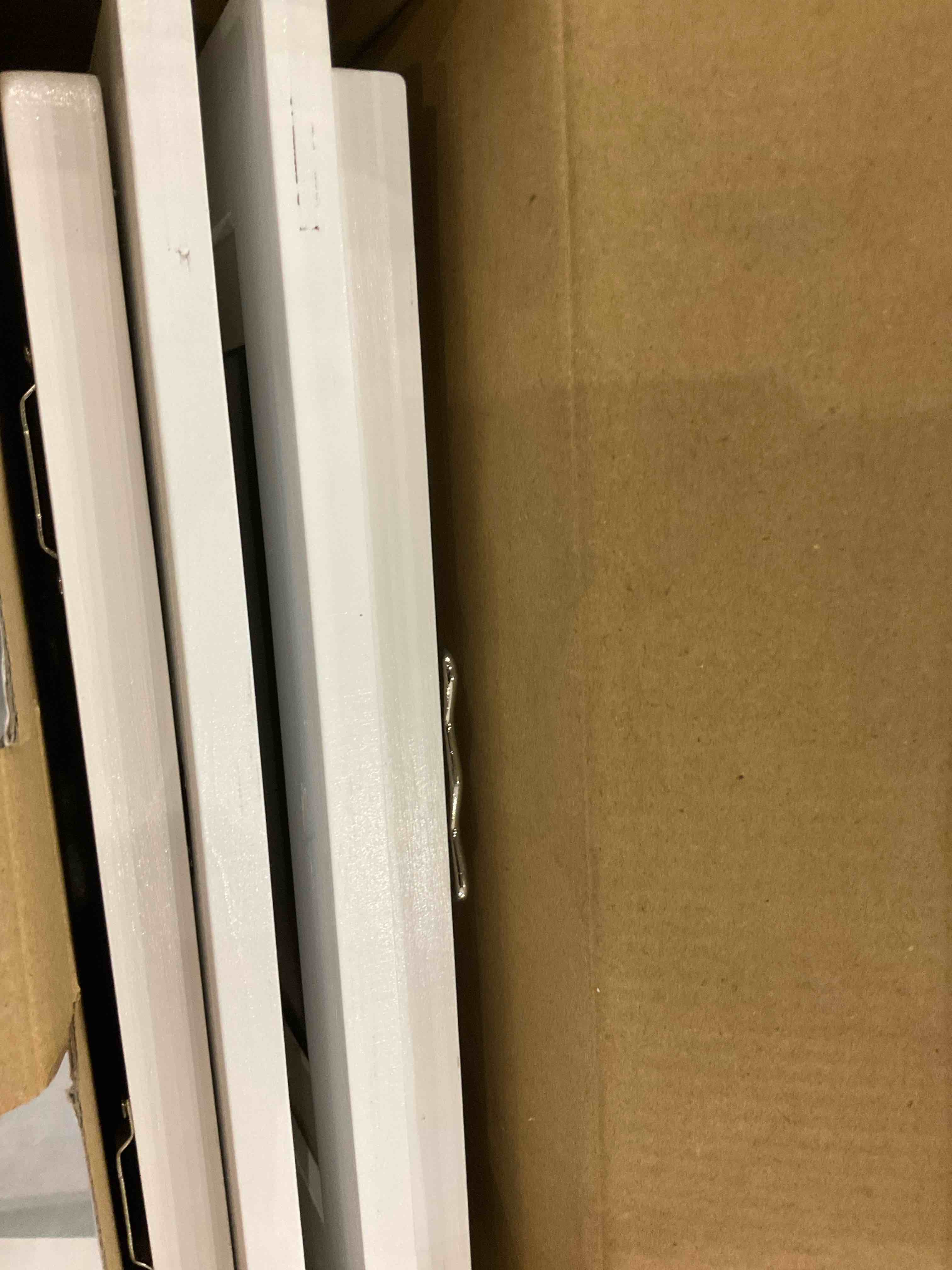 https://s3.amazonaws.com/lotting-images-prod/bidfta/EXS00856975_1704901462375.jpeg
