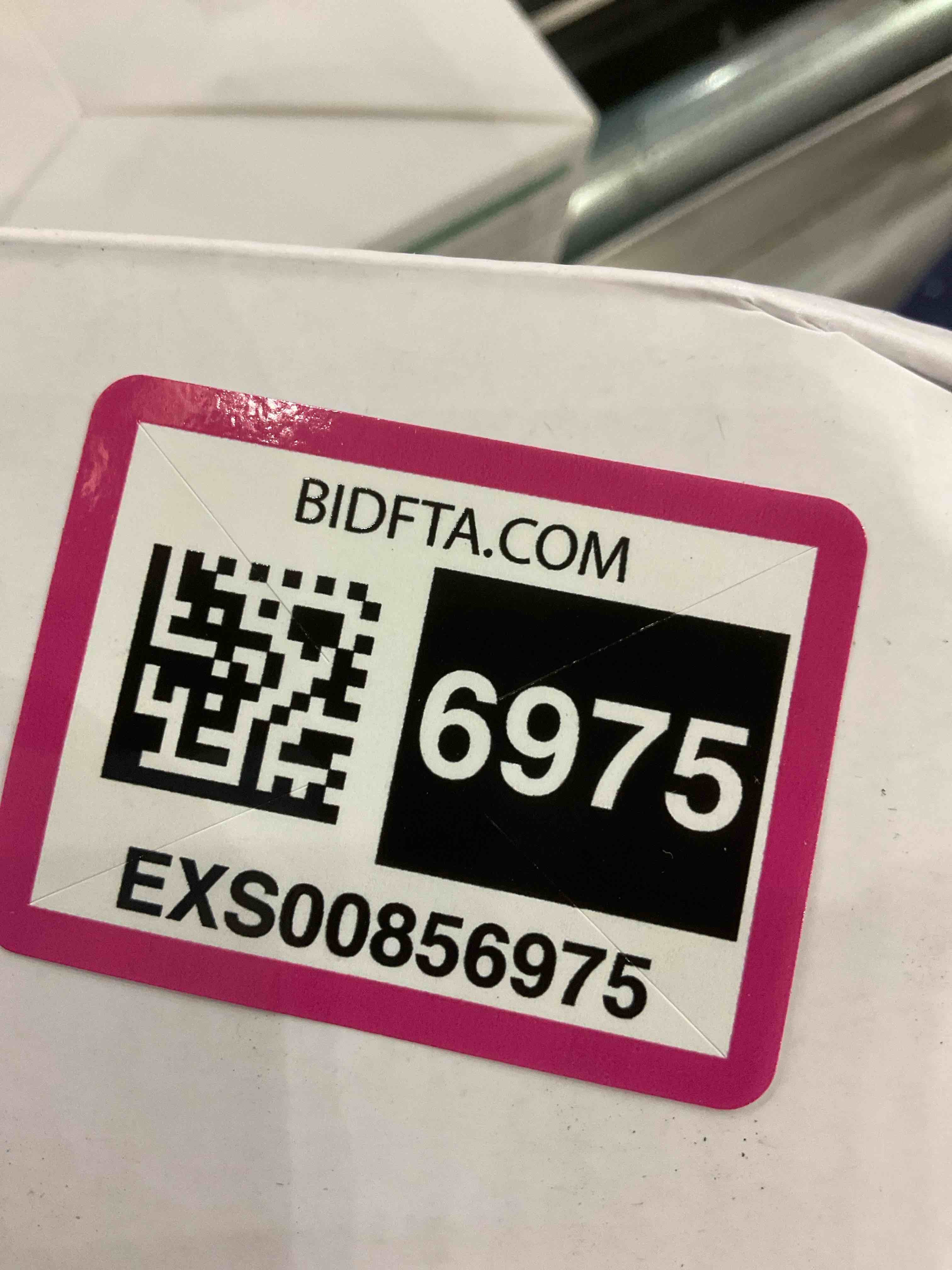 https://s3.amazonaws.com/lotting-images-prod/bidfta/EXS00856975_1704901514770.jpeg