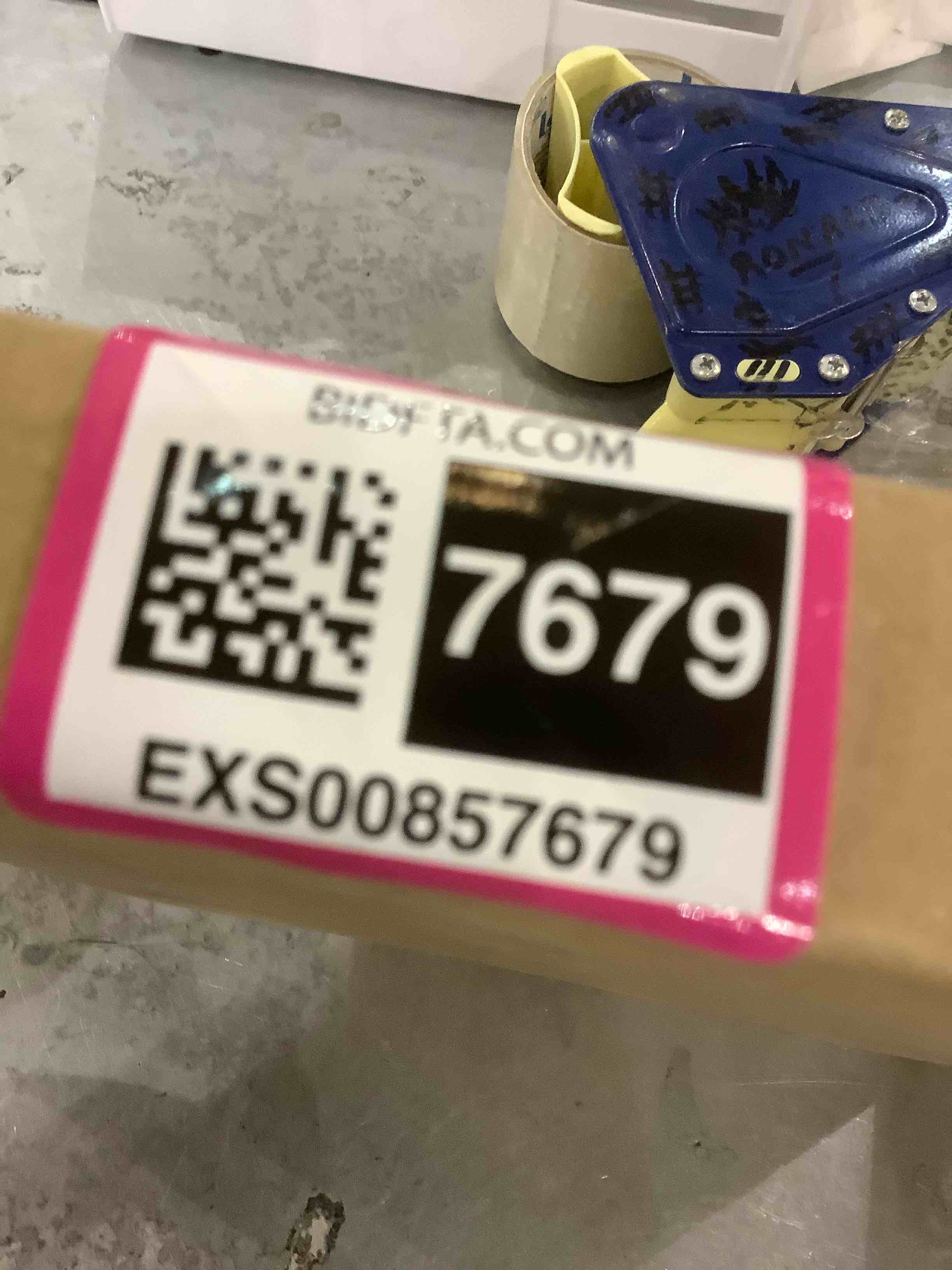 https://s3.amazonaws.com/lotting-images-prod/bidfta/EXS00857679_1703705255680.jpeg