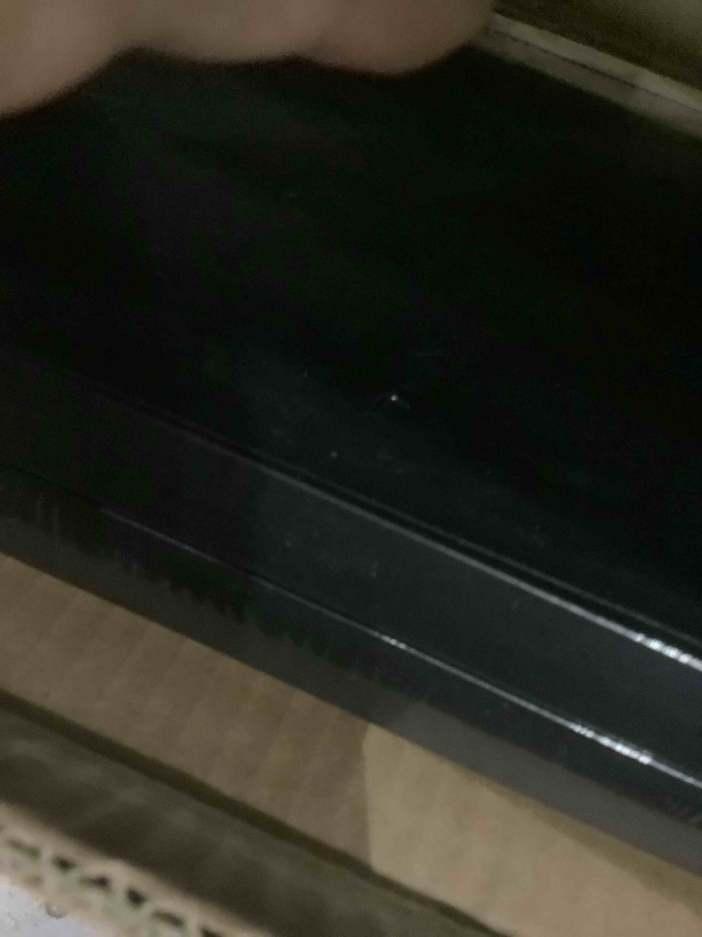 https://s3.amazonaws.com/lotting-images-prod/bidfta/EXS00857878_1704200423386.jpeg