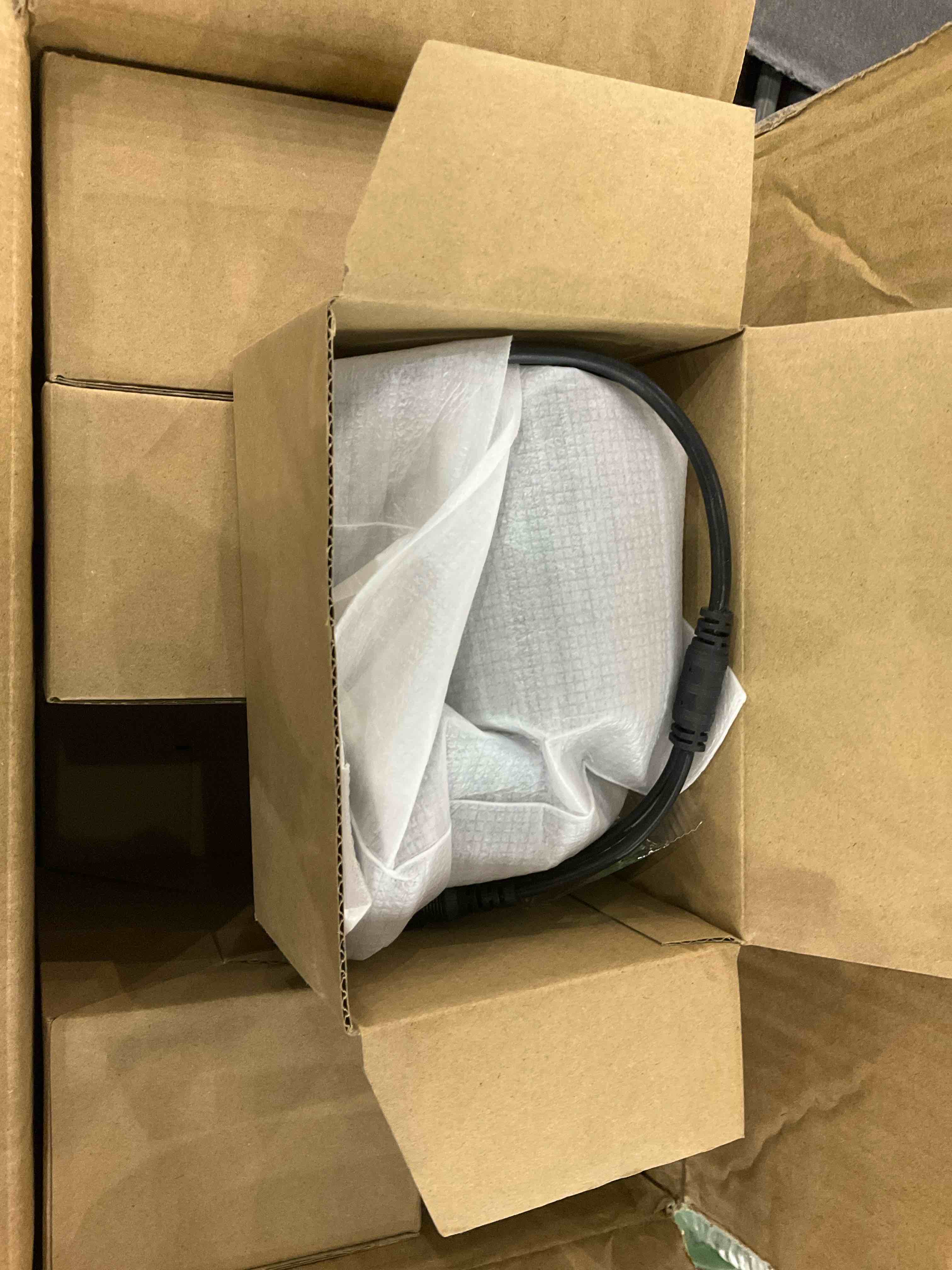 https://s3.amazonaws.com/lotting-images-prod/bidfta/EXS00858513_1704285117006.jpeg