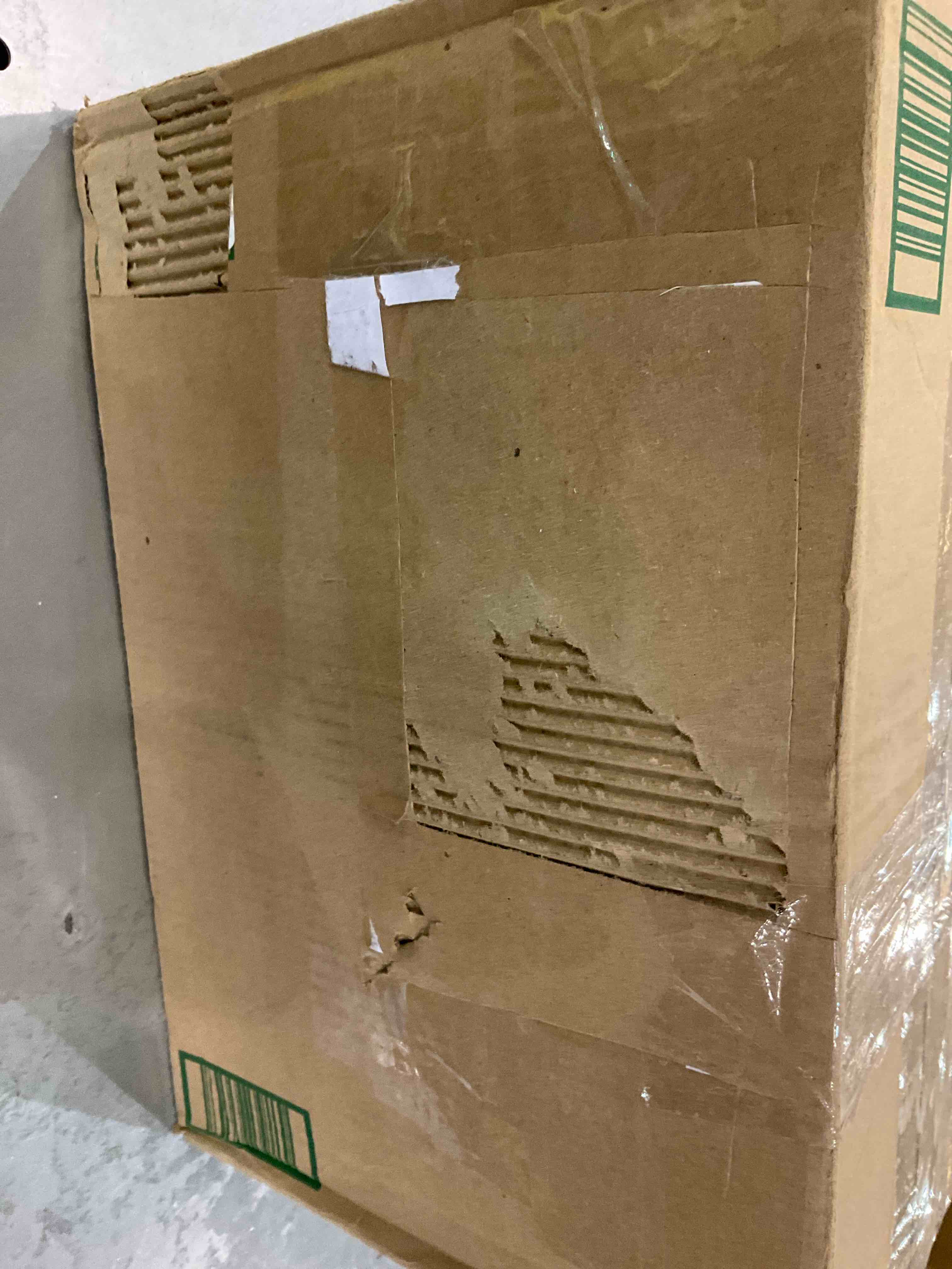 https://s3.amazonaws.com/lotting-images-prod/bidfta/EXS00858814_1704725177677.jpeg