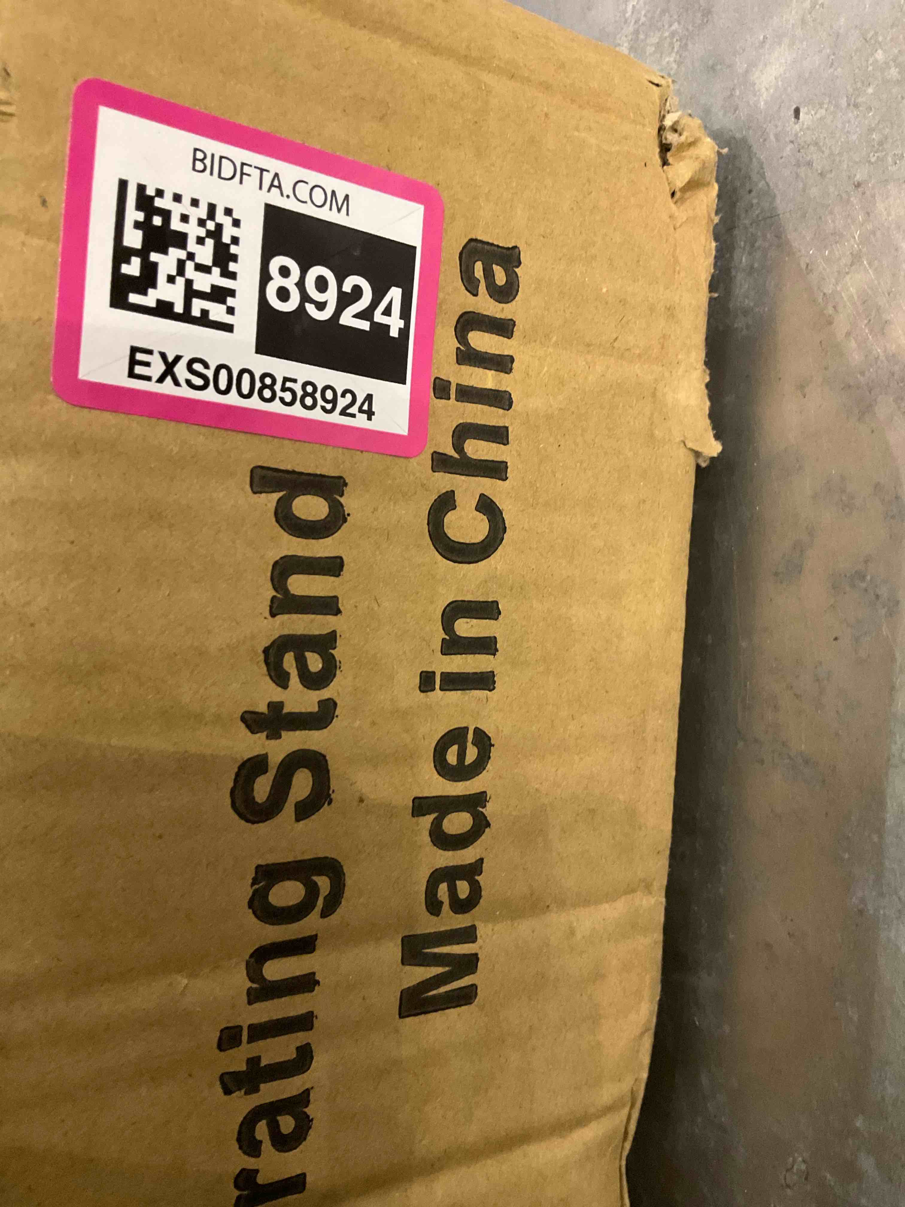 https://s3.amazonaws.com/lotting-images-prod/bidfta/EXS00858924_1704745891213.jpeg