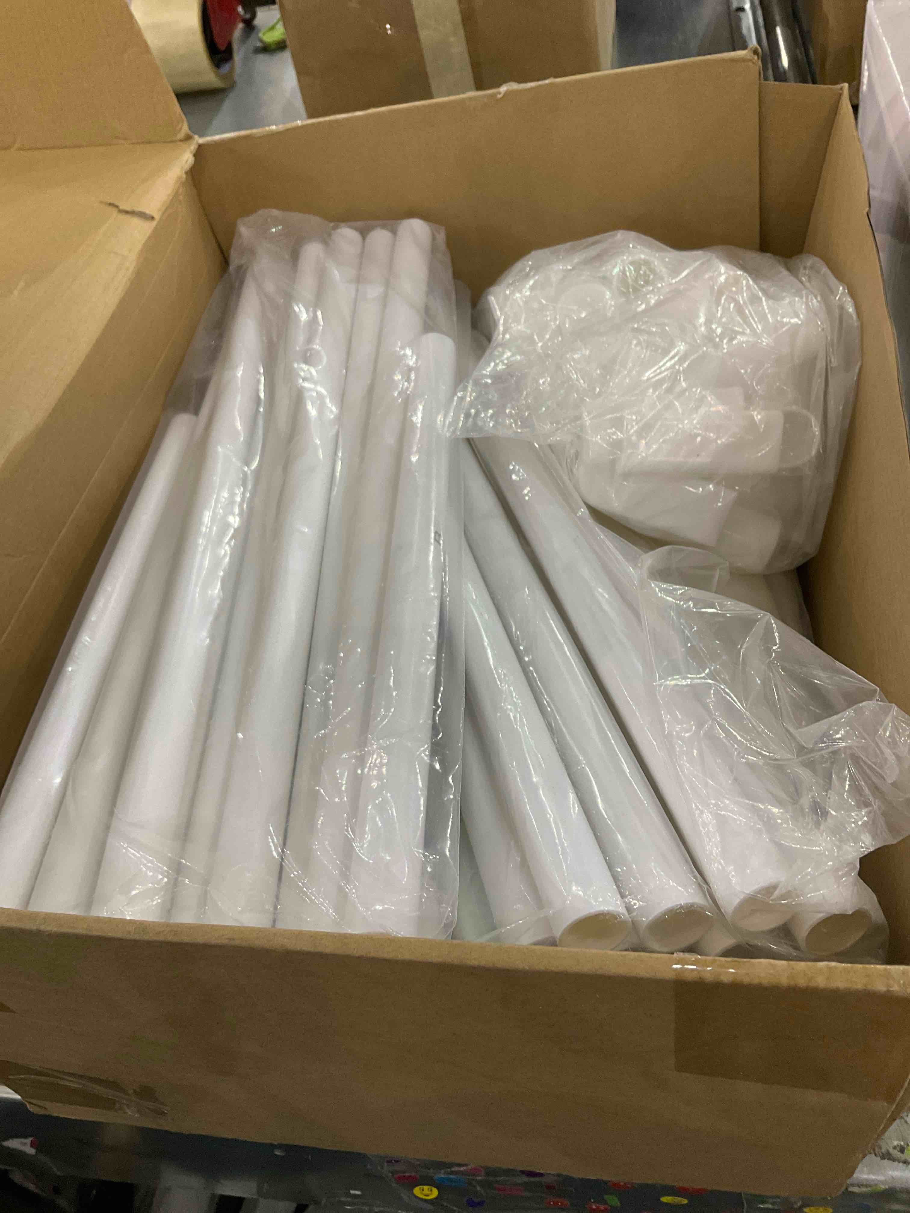 https://s3.amazonaws.com/lotting-images-prod/bidfta/EXS00859109_1703862716792.jpeg