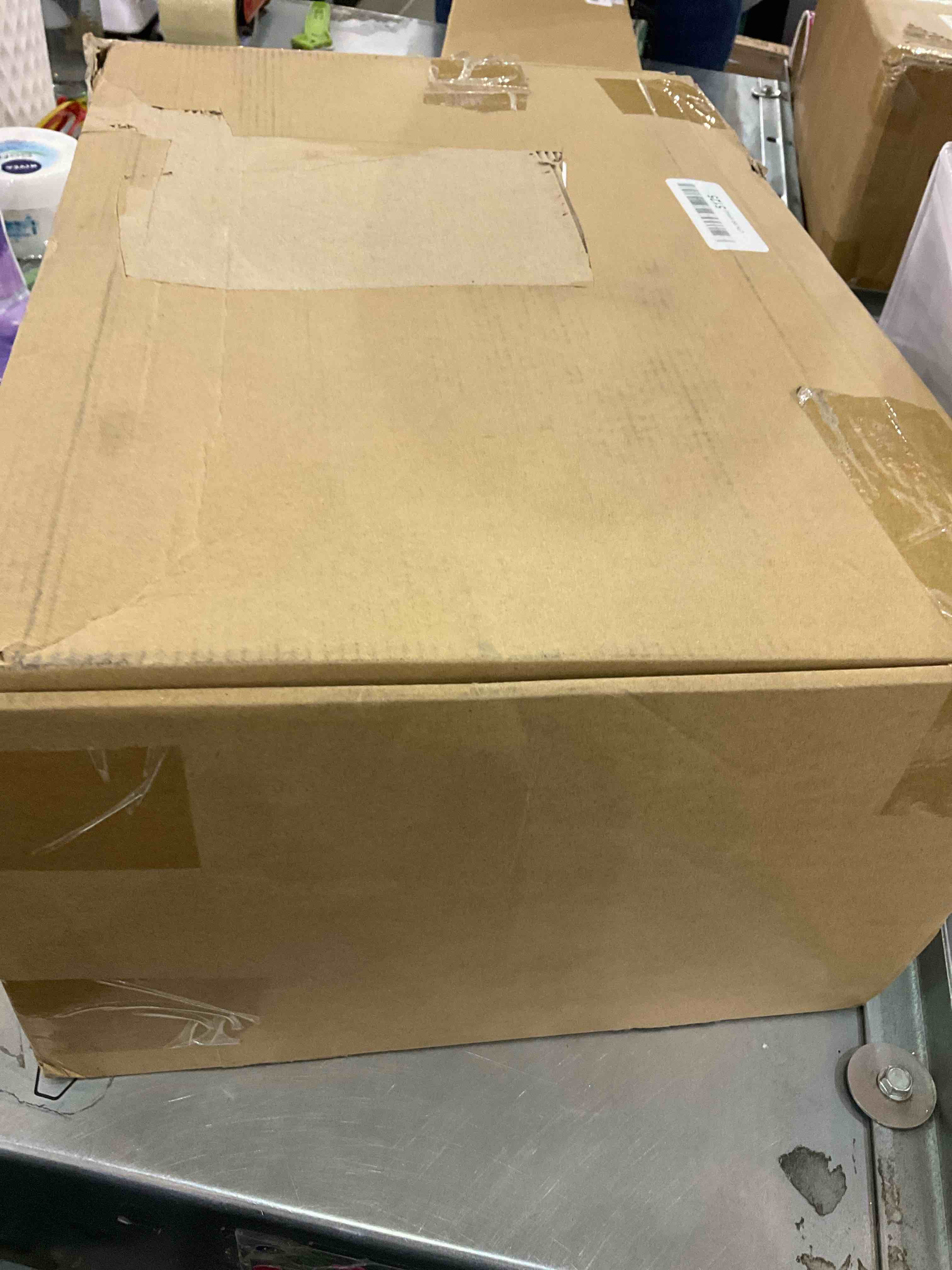 https://s3.amazonaws.com/lotting-images-prod/bidfta/EXS00859109_1703862782466.jpeg