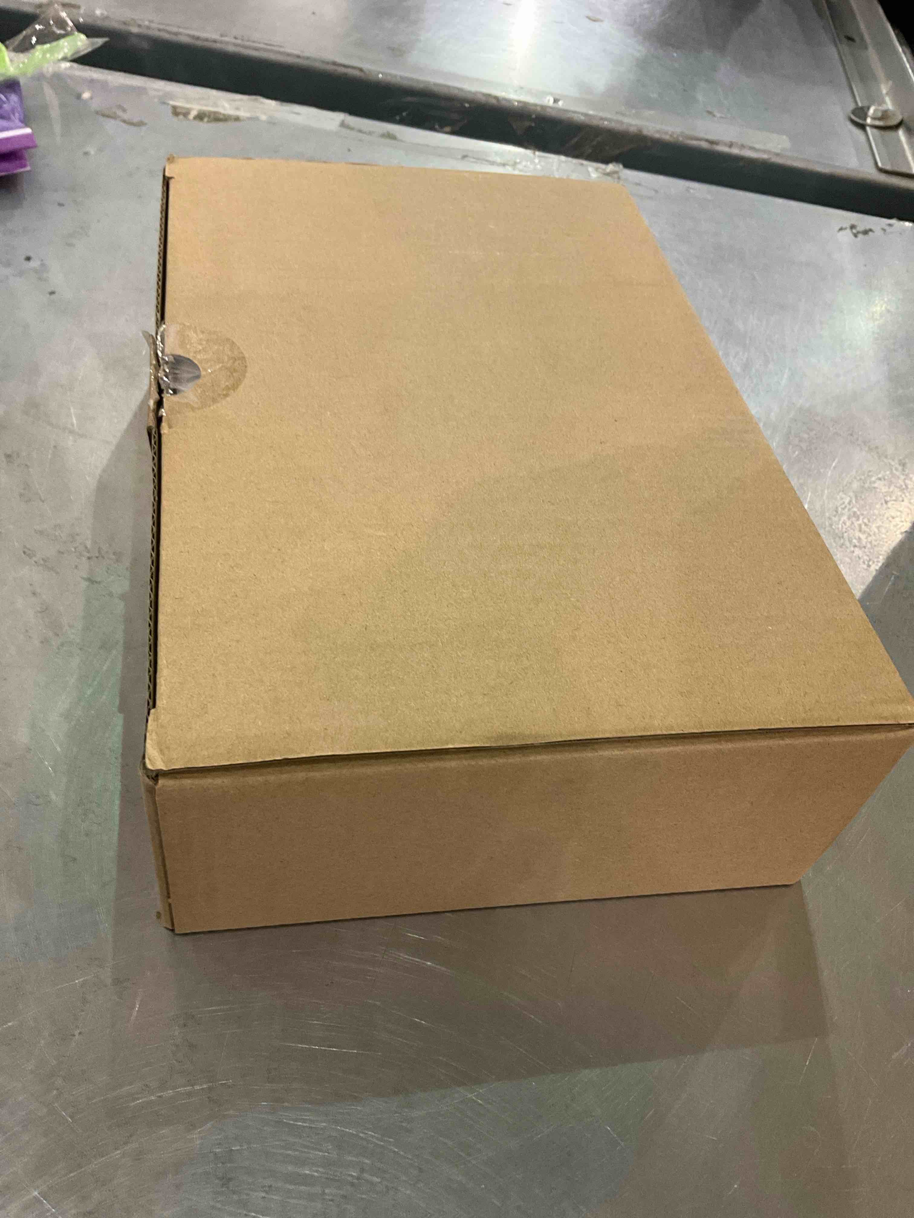https://s3.amazonaws.com/lotting-images-prod/bidfta/EXS00859253_1704202011232.jpeg