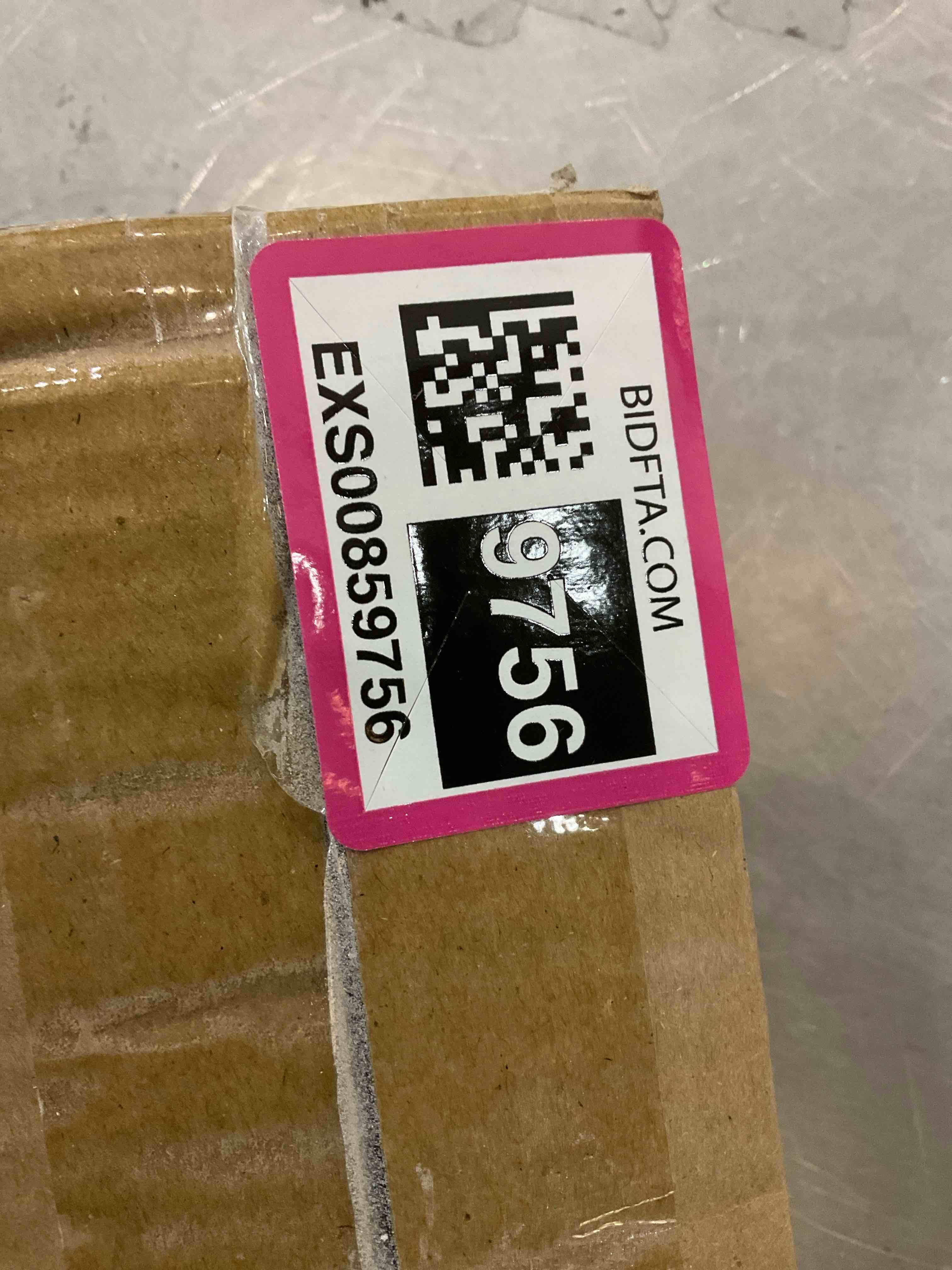 https://s3.amazonaws.com/lotting-images-prod/bidfta/EXS00859756_1704471563156.jpeg