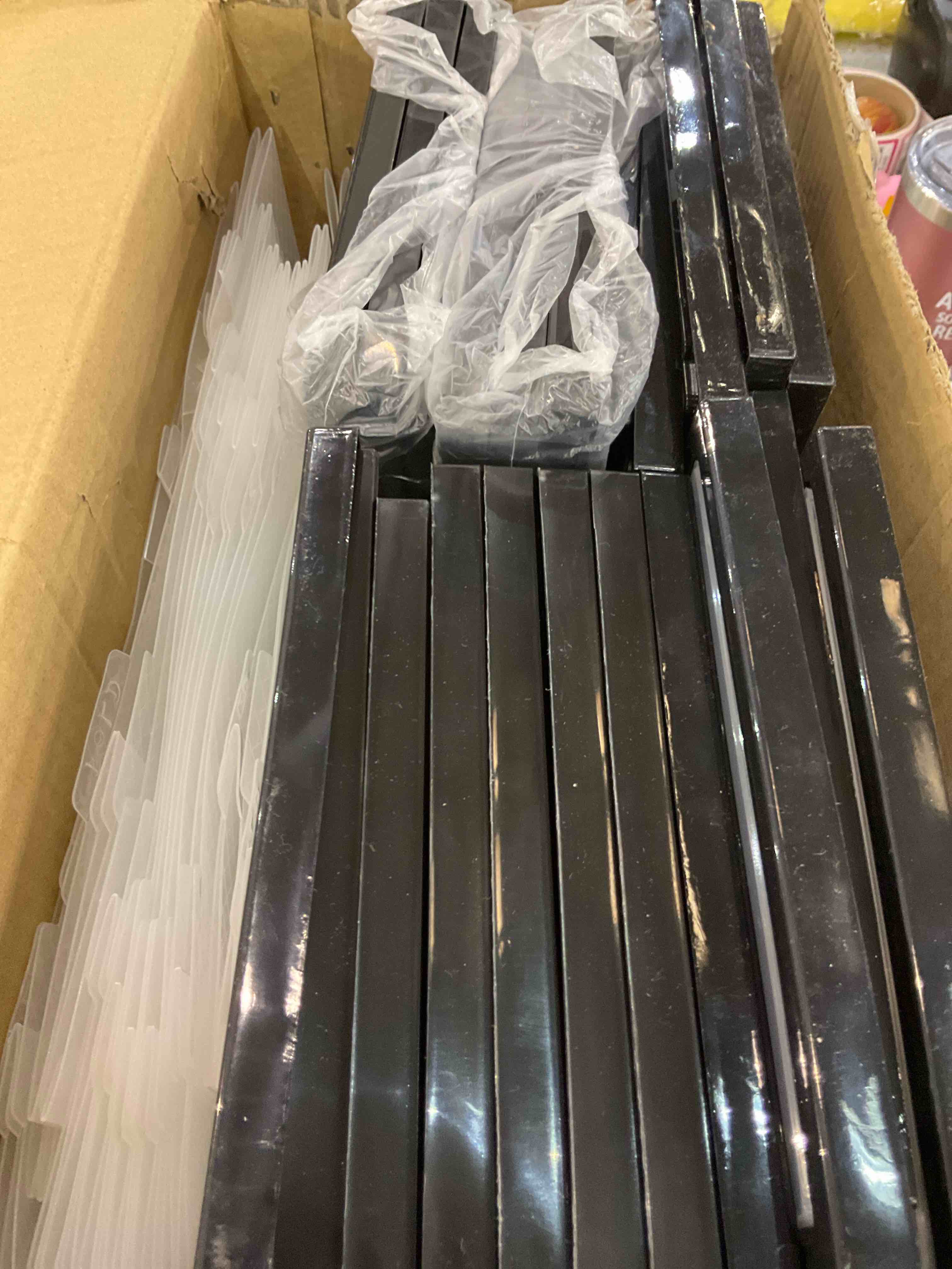 https://s3.amazonaws.com/lotting-images-prod/bidfta/EXS00859960_1705521862774.jpeg